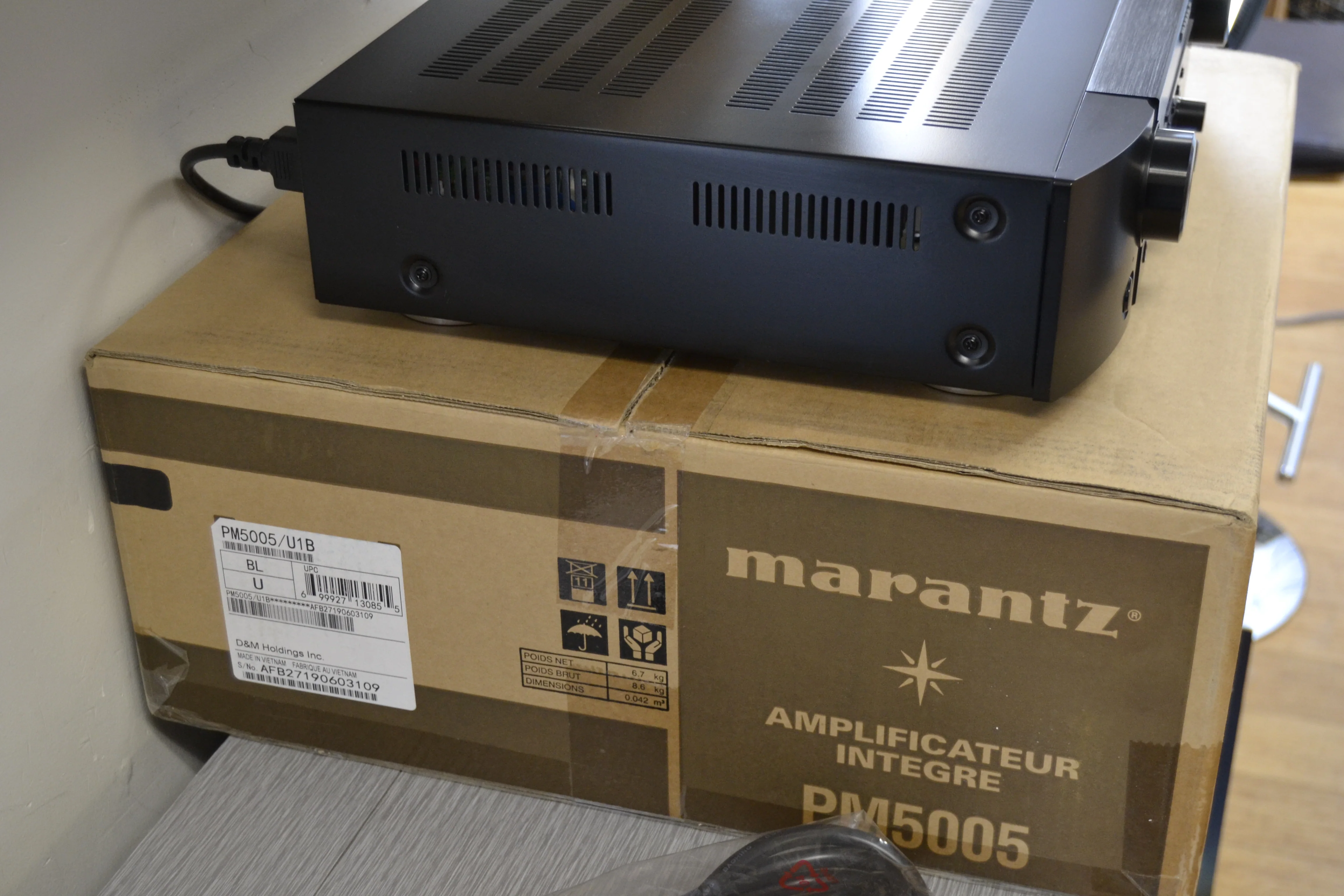 Marantz PM5005 Integrated Amplifier * Box * Remote * Manual - Image 9