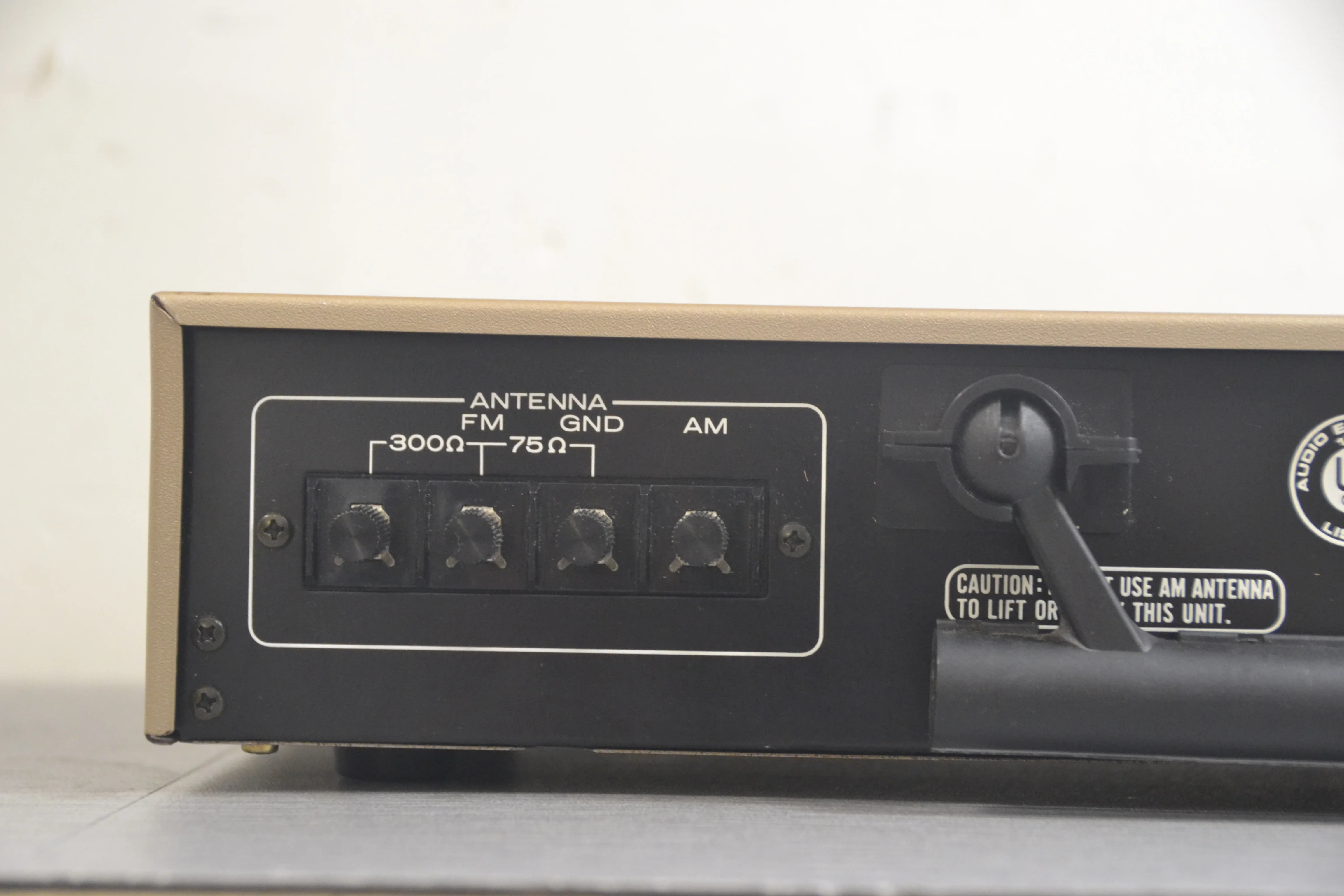 Marantz ST-310 Stereo Tuner - Image 11