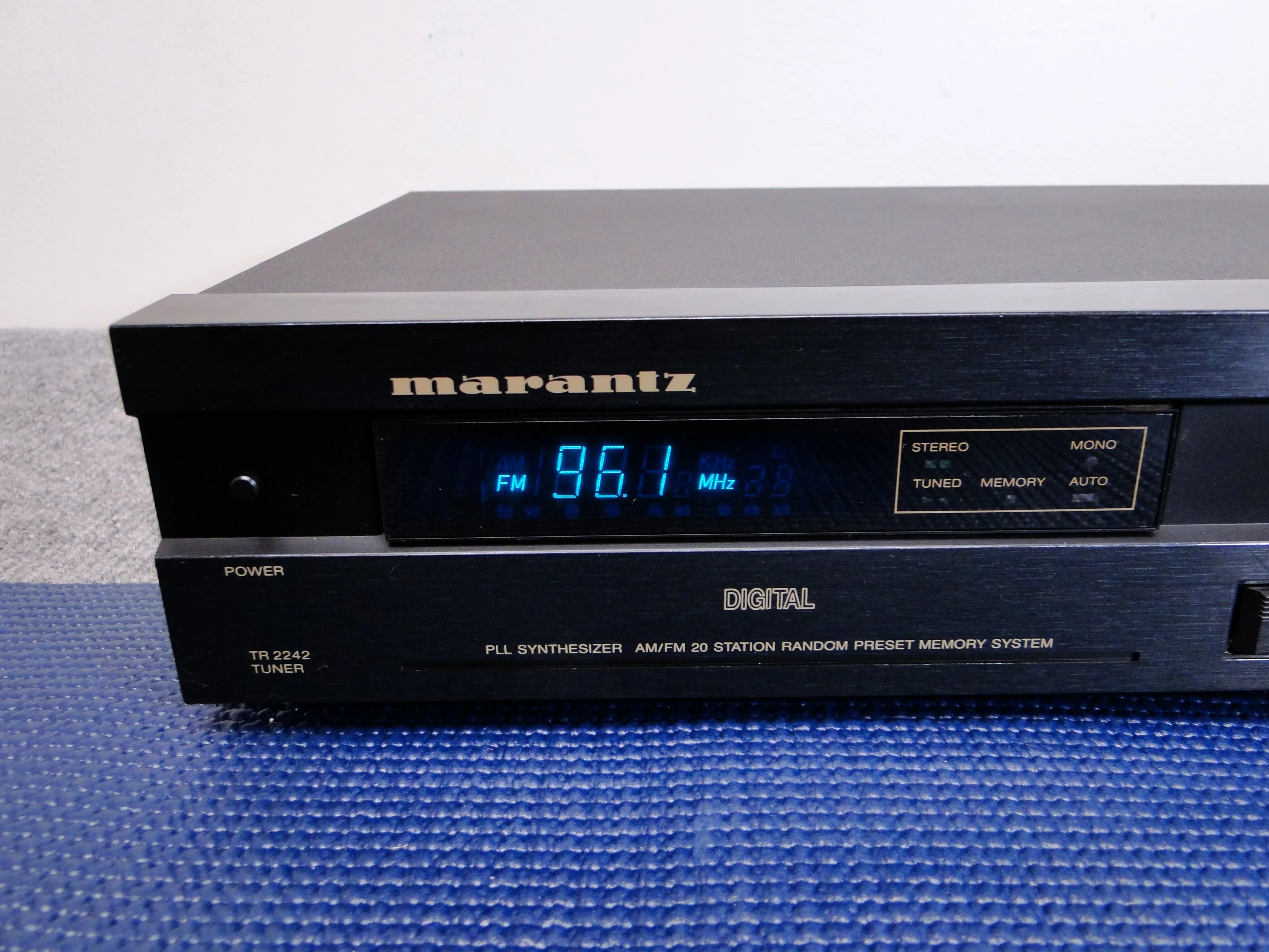 Marantz TR-2242 Stereo tuner - Image 2