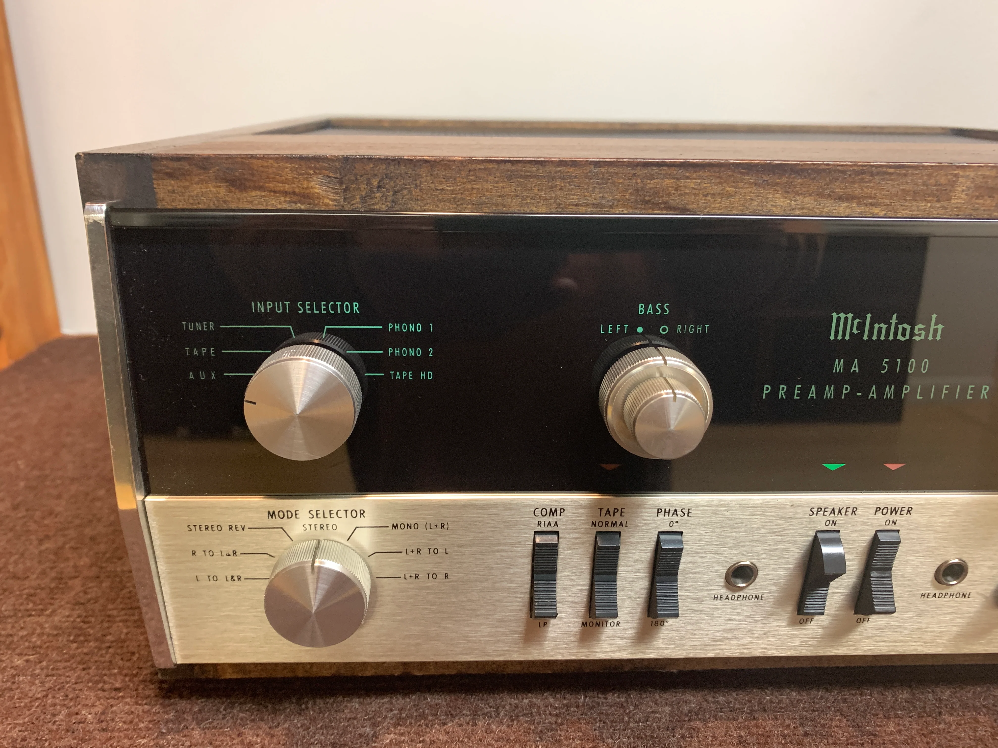 McIntosh 5100 Integrated Amplifier *Comes with Wood Case - Image 2