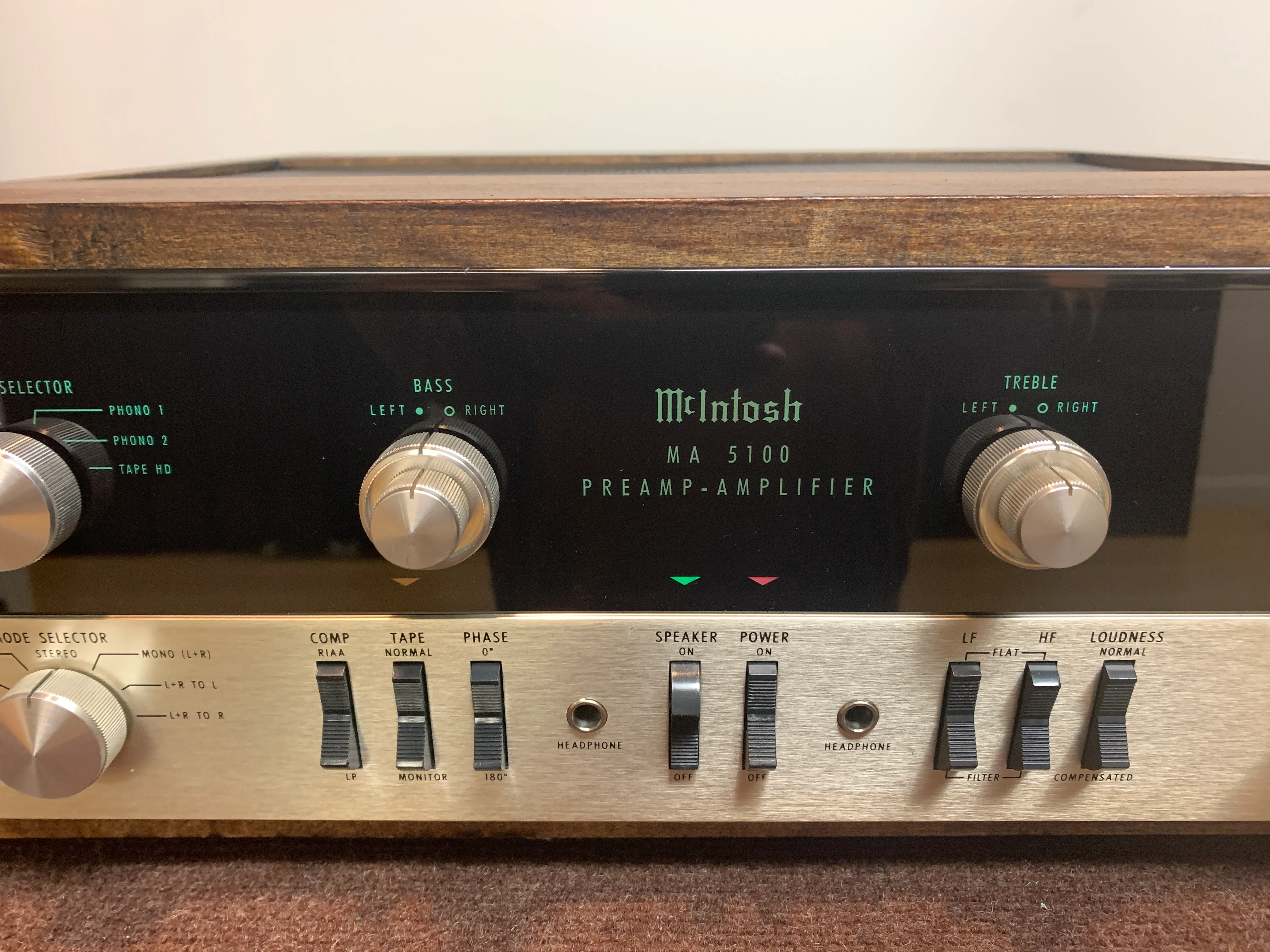 McIntosh 5100 Integrated Amplifier *Comes with Wood Case - Image 3