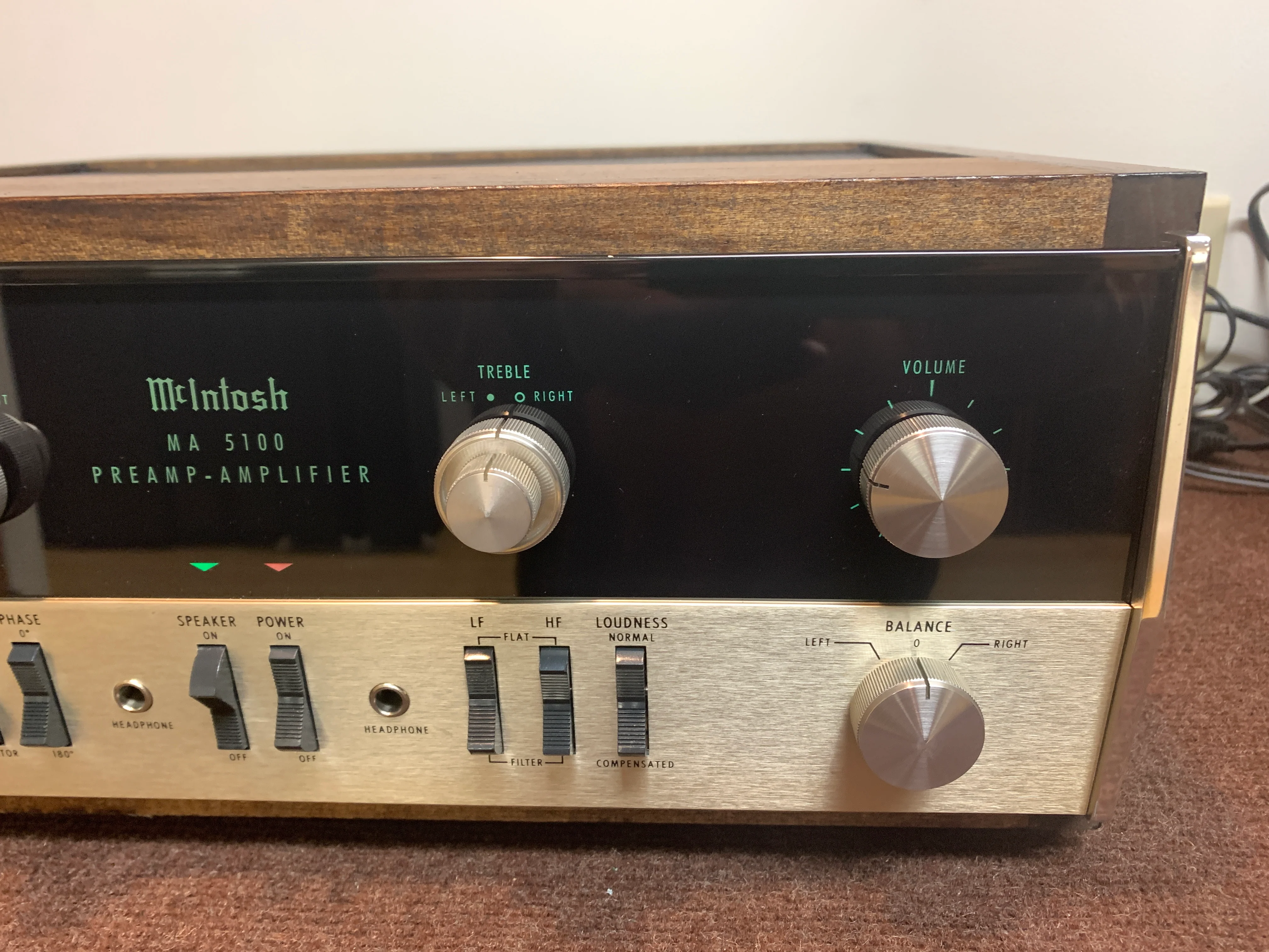 McIntosh 5100 Integrated Amplifier *Comes with Wood Case - Image 4