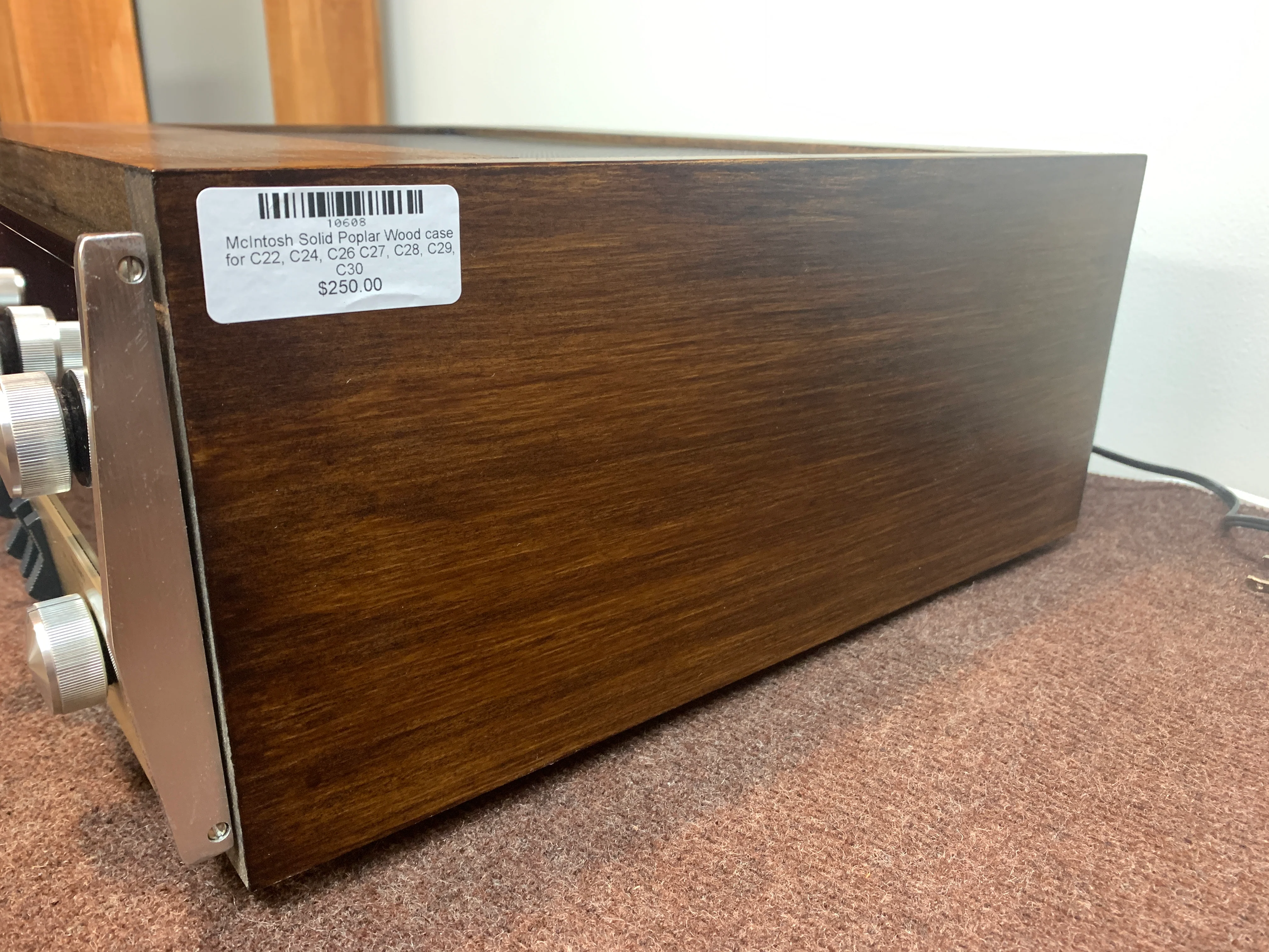 McIntosh 5100 Integrated Amplifier *Comes with Wood Case - Image 7