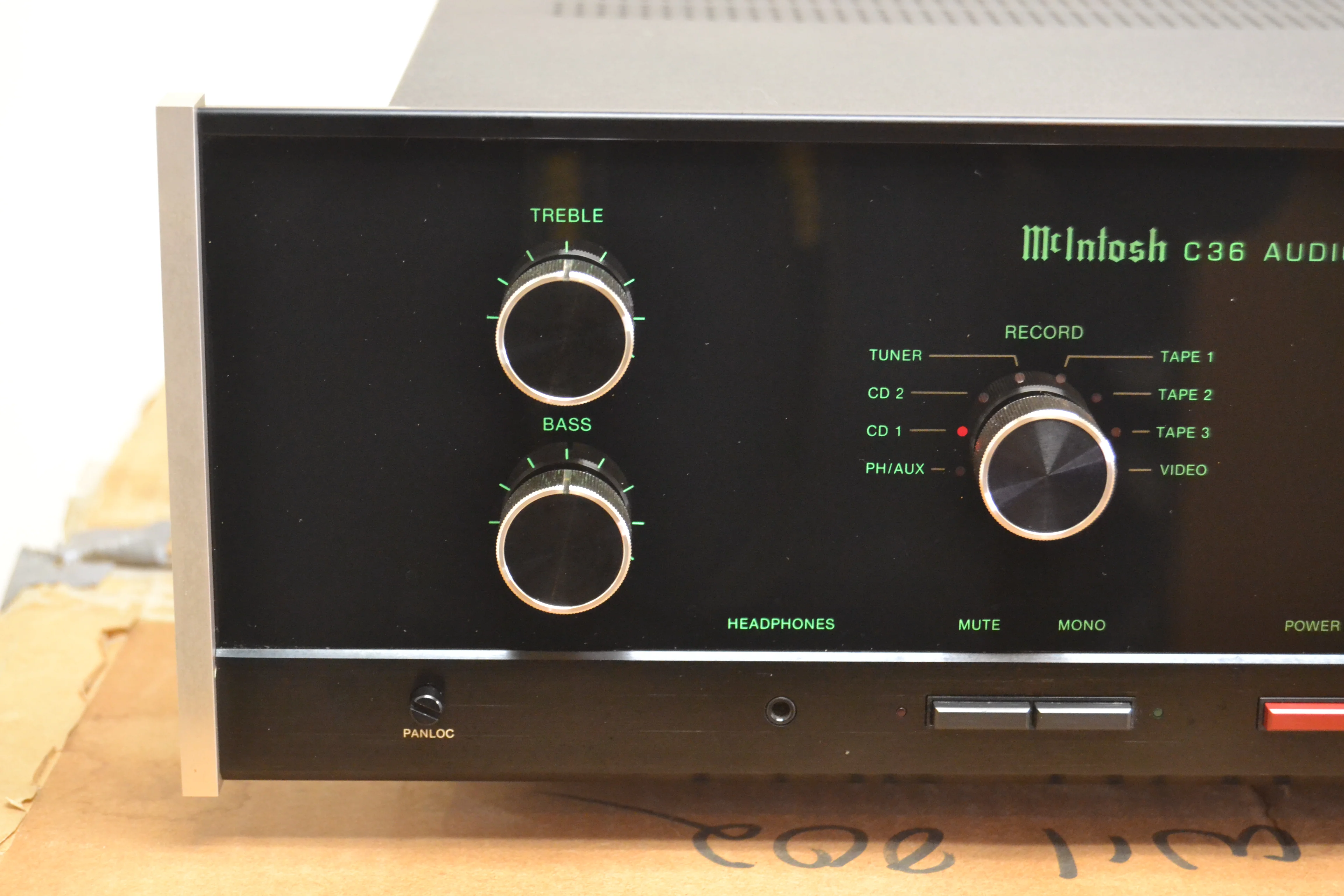 McIntosh C-36 Preamplifier * Audio Control Center * 1992 * Original Box * - Image 3