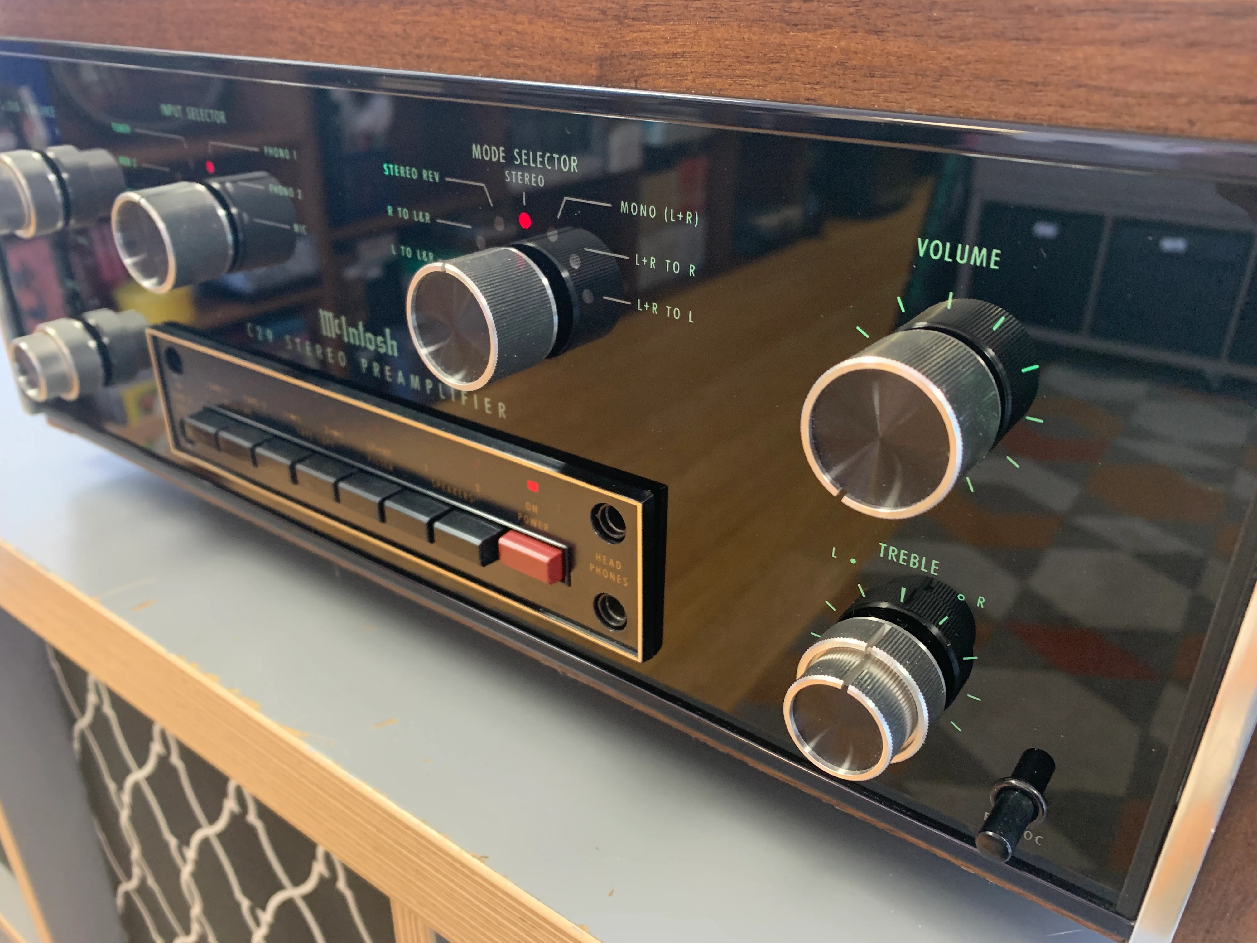 McIntosh C29 Preamplifier with Original Wood Case - Image 8