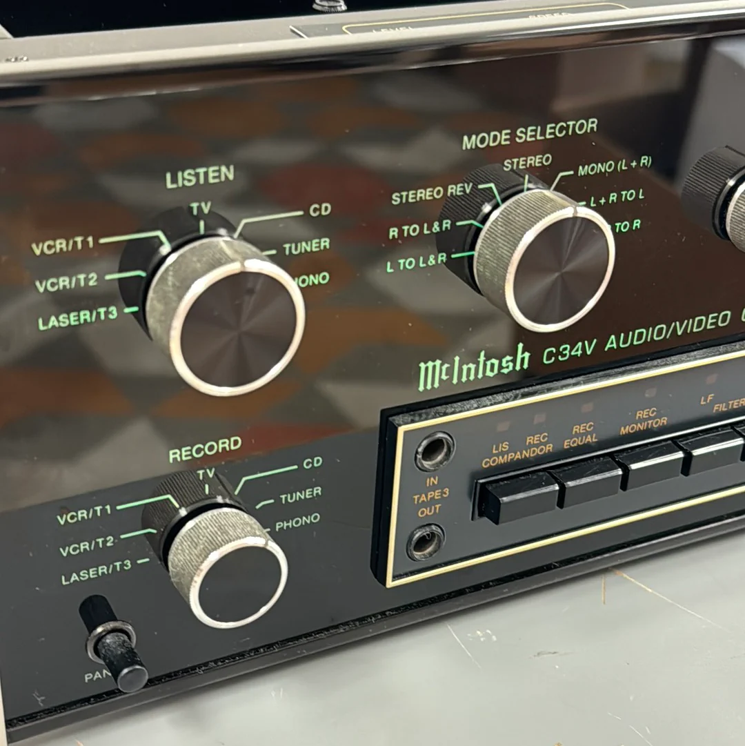 McIntosh C34V Stereo Preamplifier / Amplifier