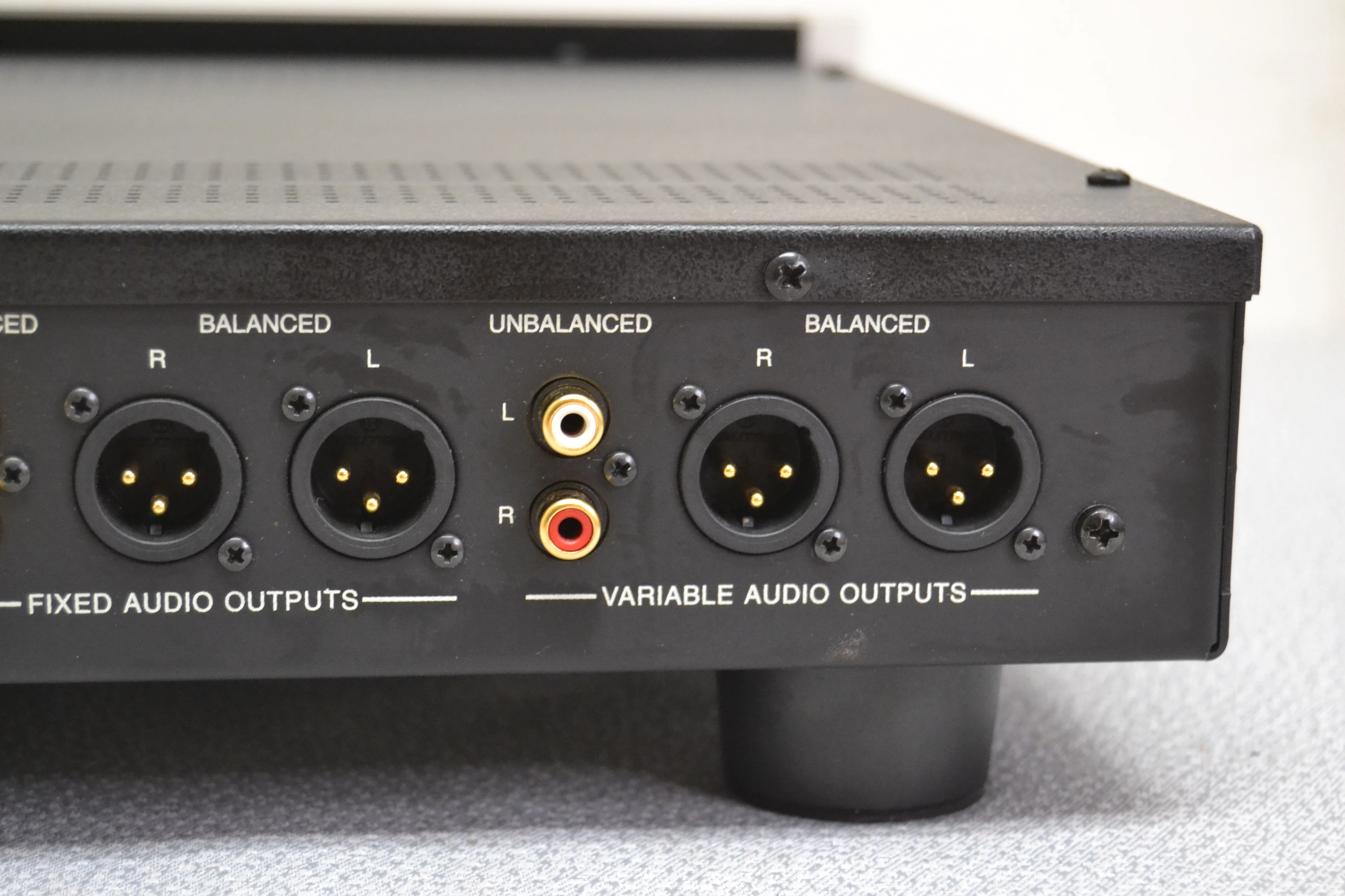 McIntosh D150 Stereo digital preamplifier * Remote * Original Box - Image 14