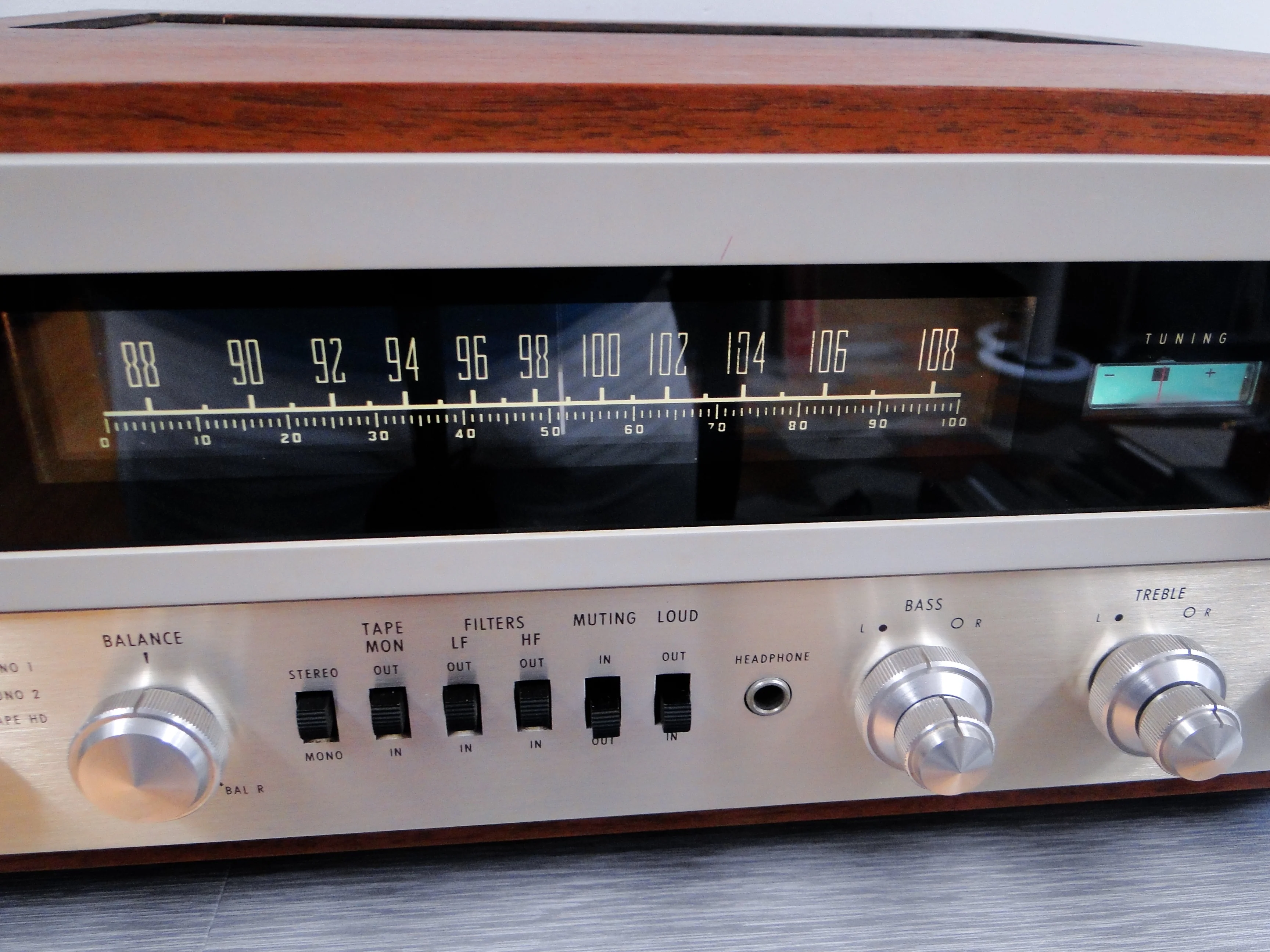 McIntosh MAC1500 Tube Stereo Receiver - Image 3