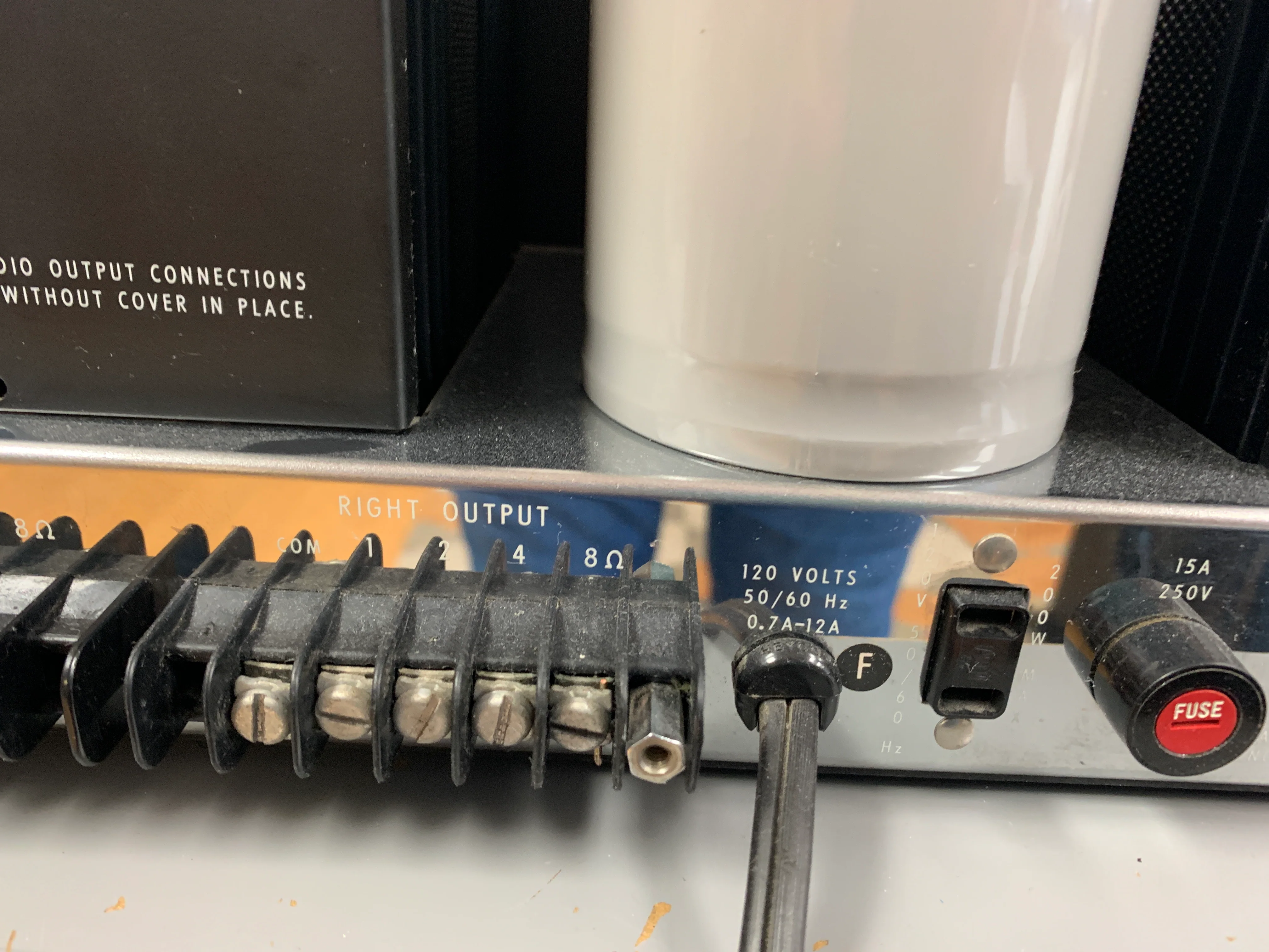 McIntosh MC2255 Power Amplifier - Image 11