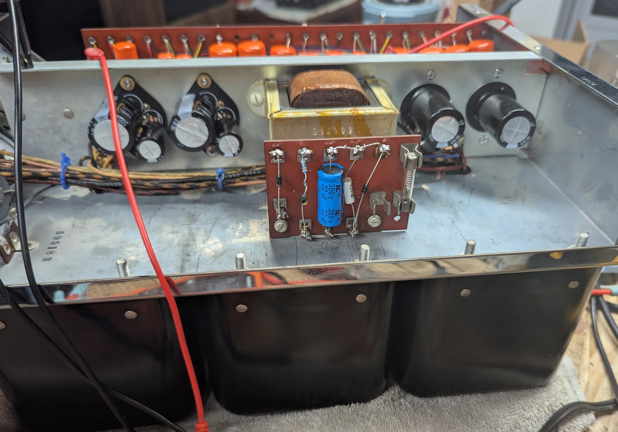 McIntosh MC240 Stereo Power Amplifier * Fully Recapped & Rebuilt * McIntosh (GE) tubes at 100% - Image 17