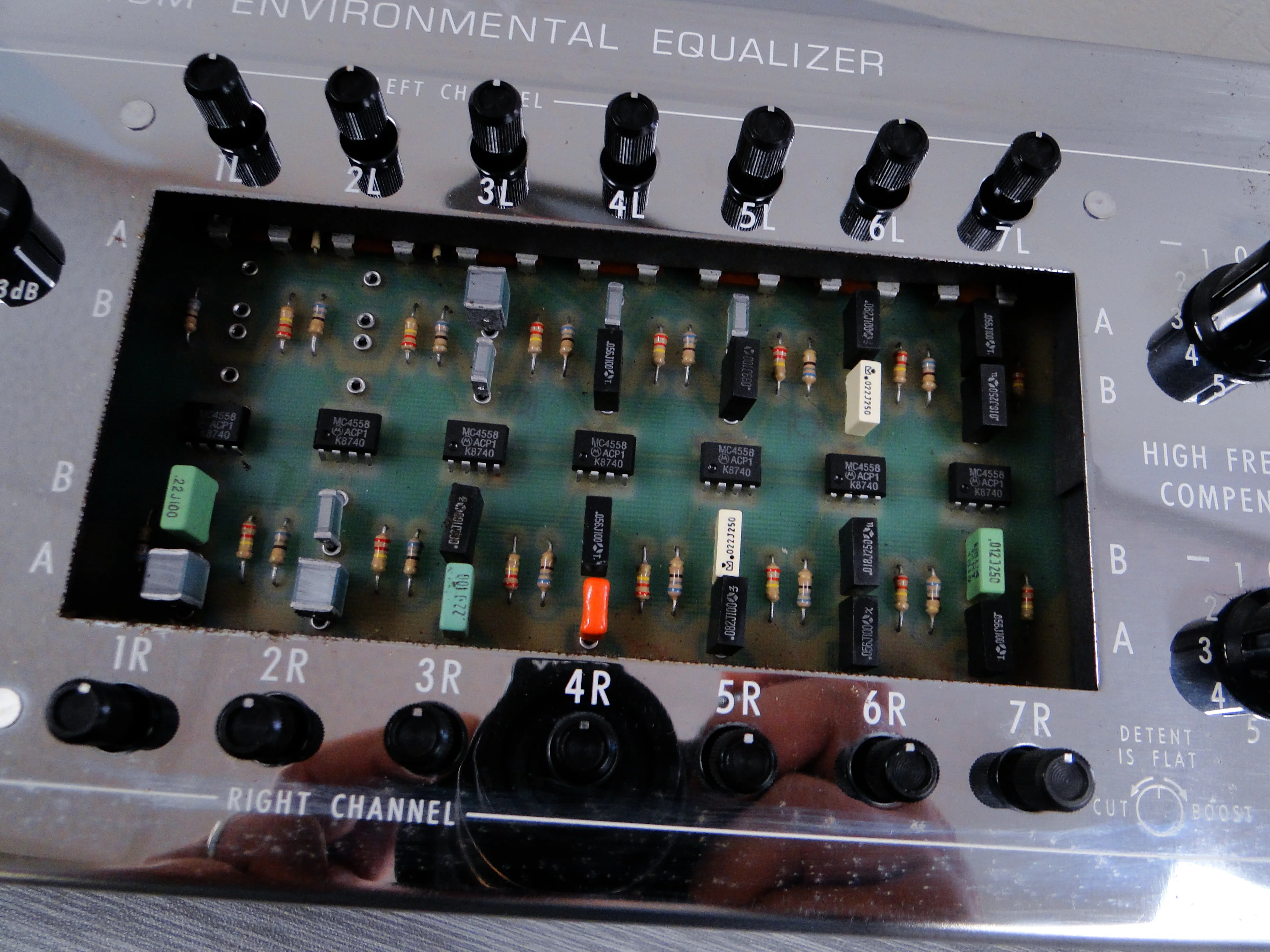 McIntosh MQ107 - Image 10