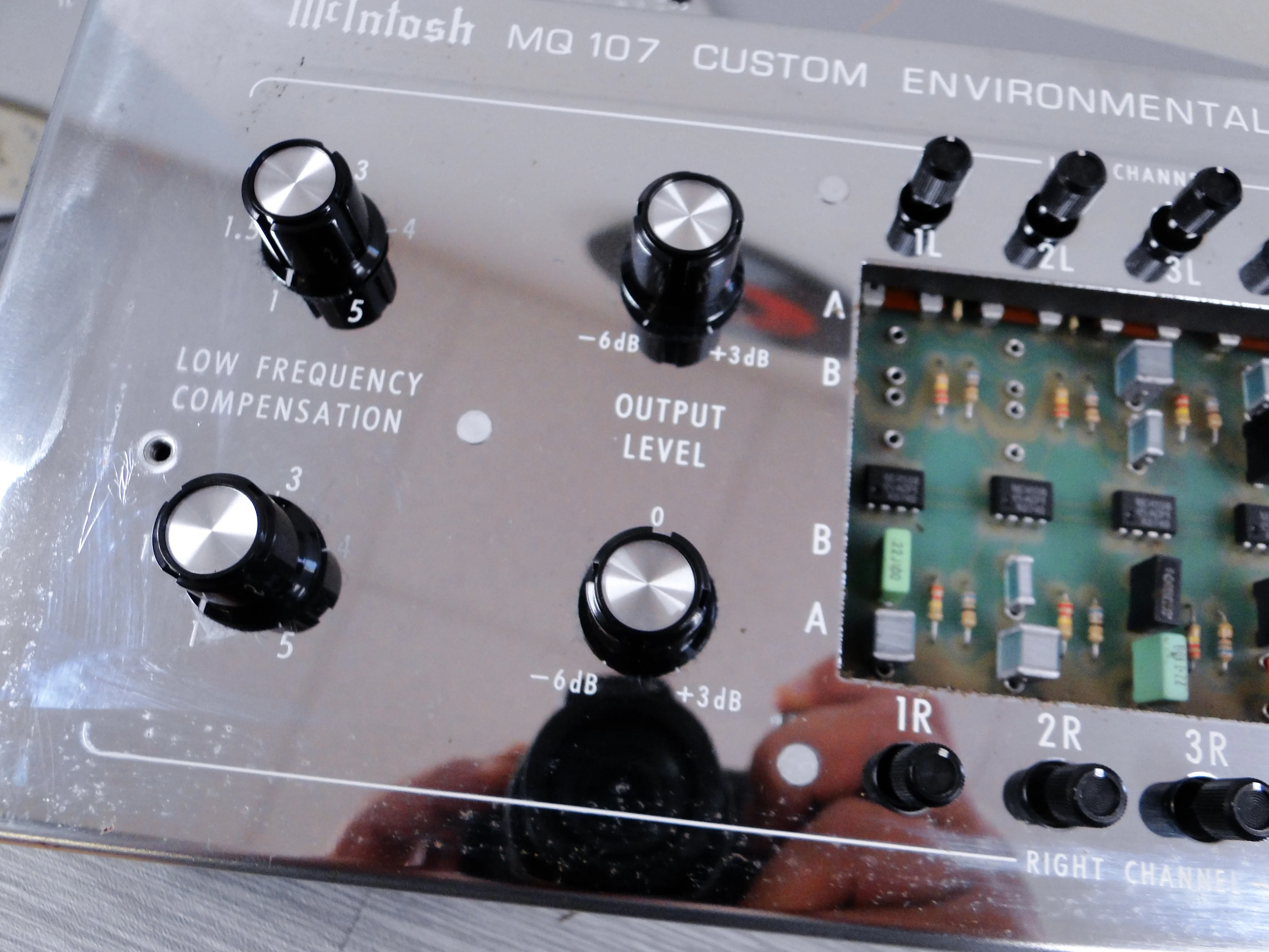 McIntosh MQ107 - Image 9