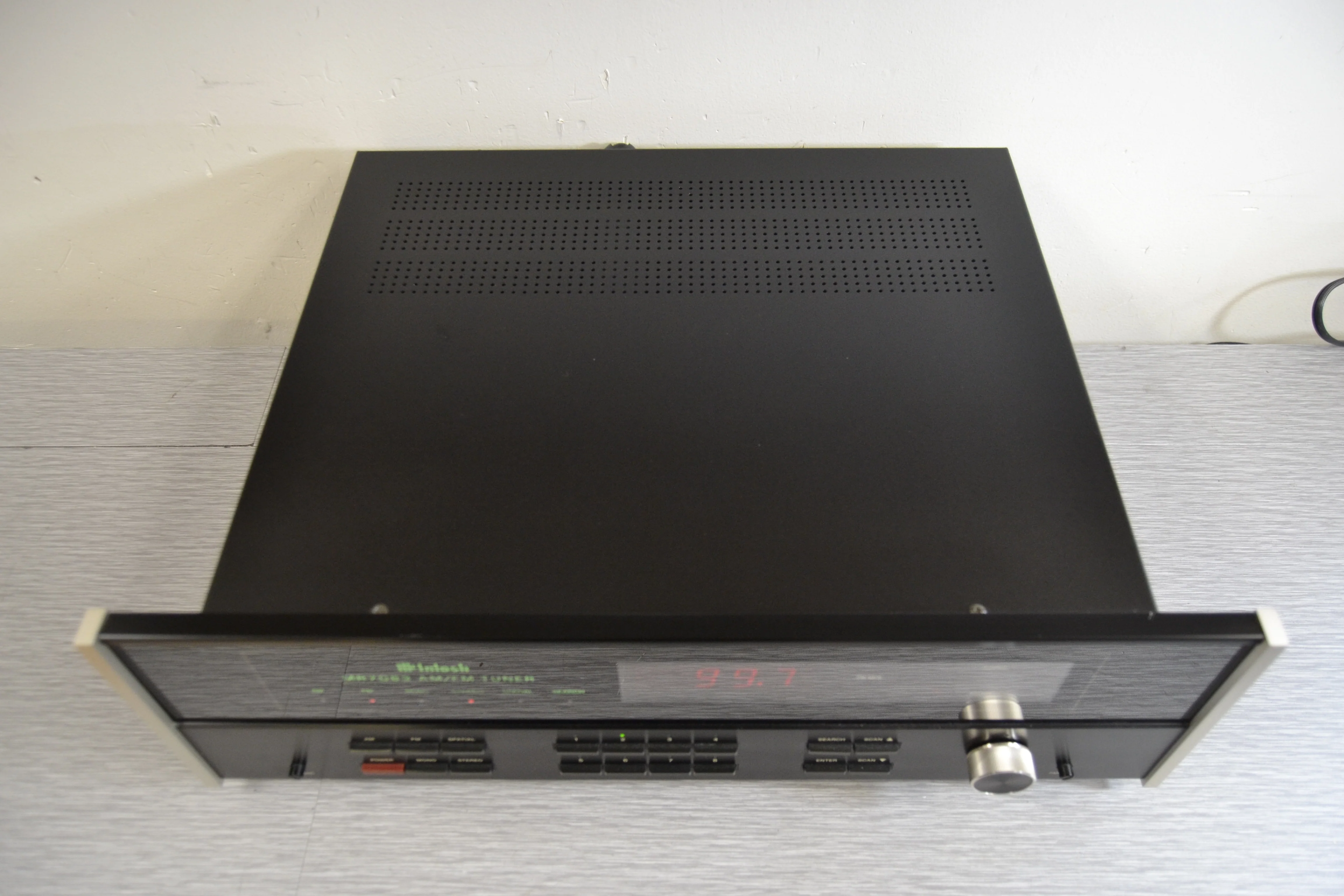 McIntosh MR7083 Stereo Tuner - Image 6