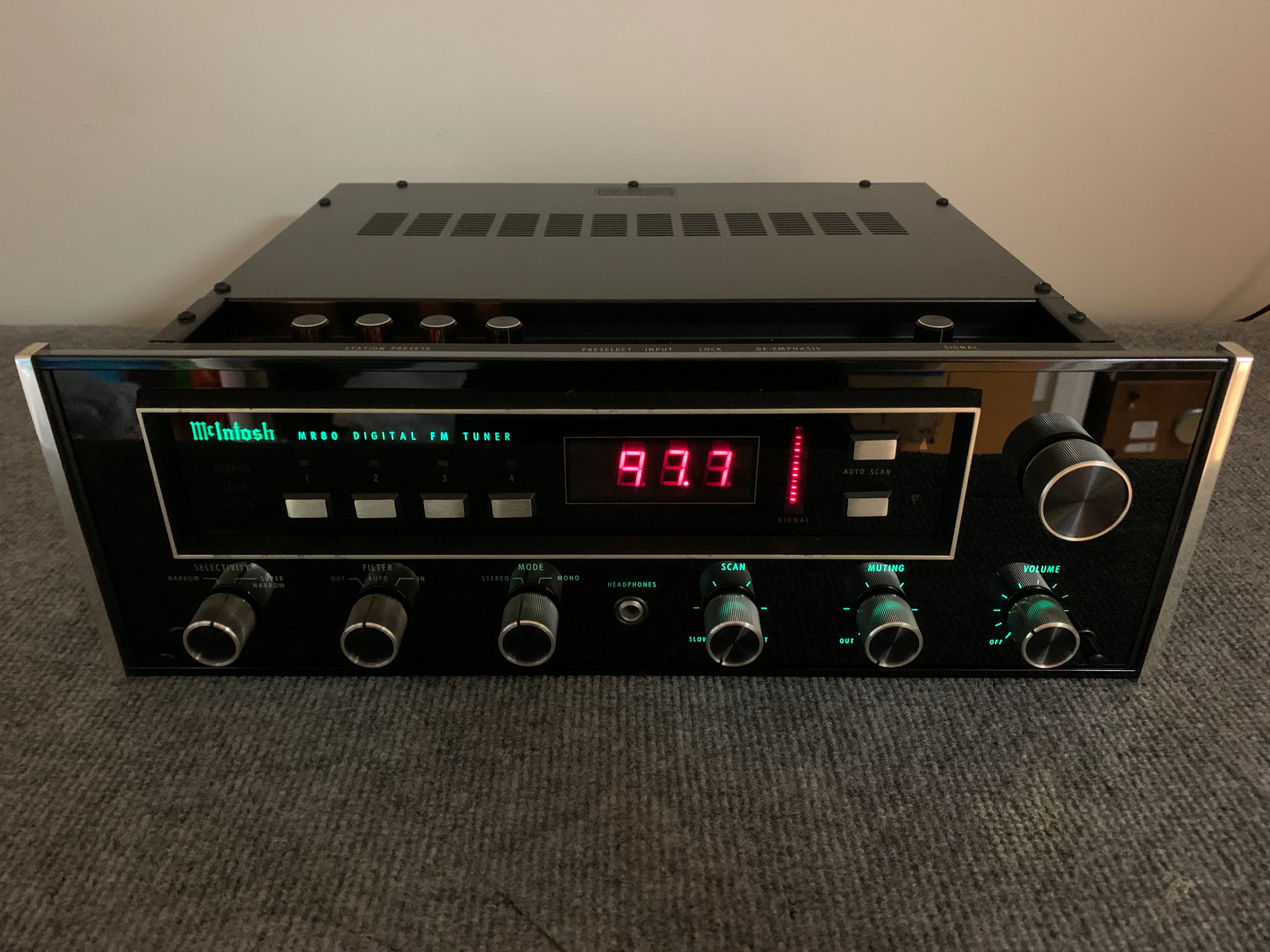 McIntosh MR80 Digital FM Tuner (1980-82) * $150 Flat USA Shipping