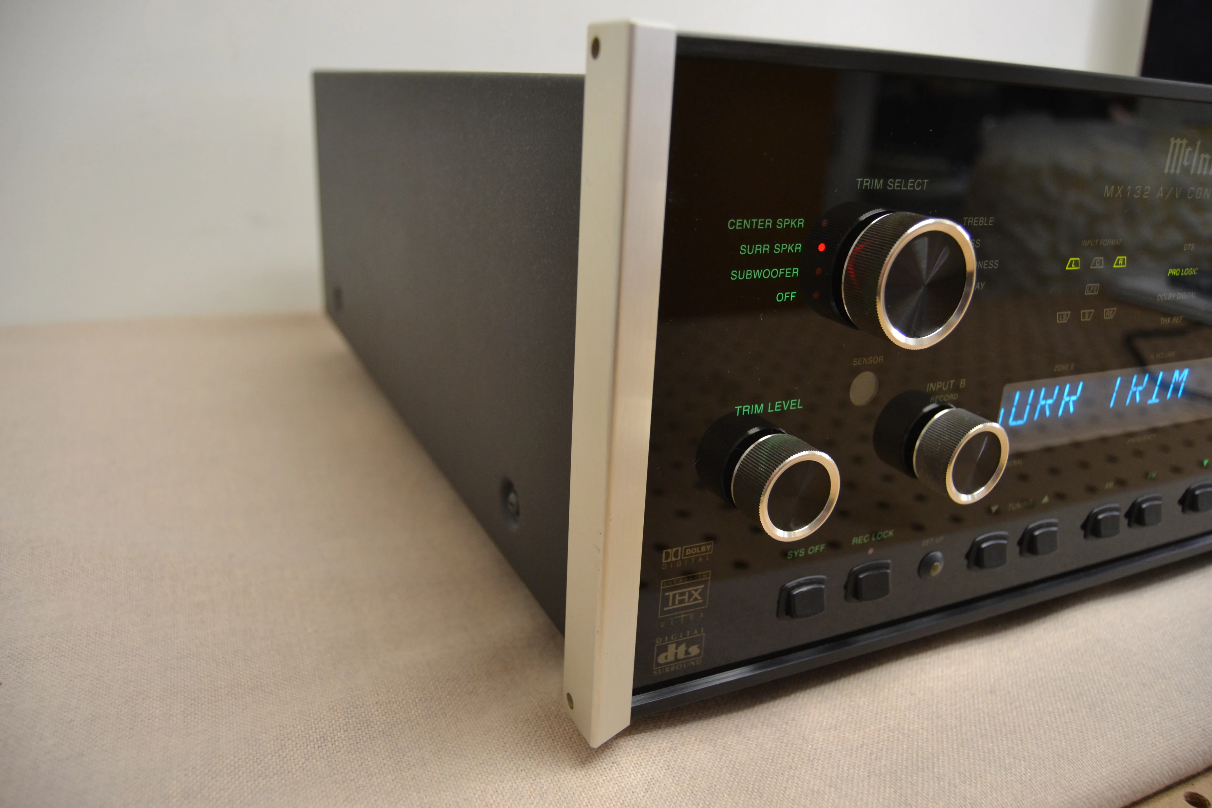 McIntosh MX-132 Stereo Control Center * Remote Control - Image 8
