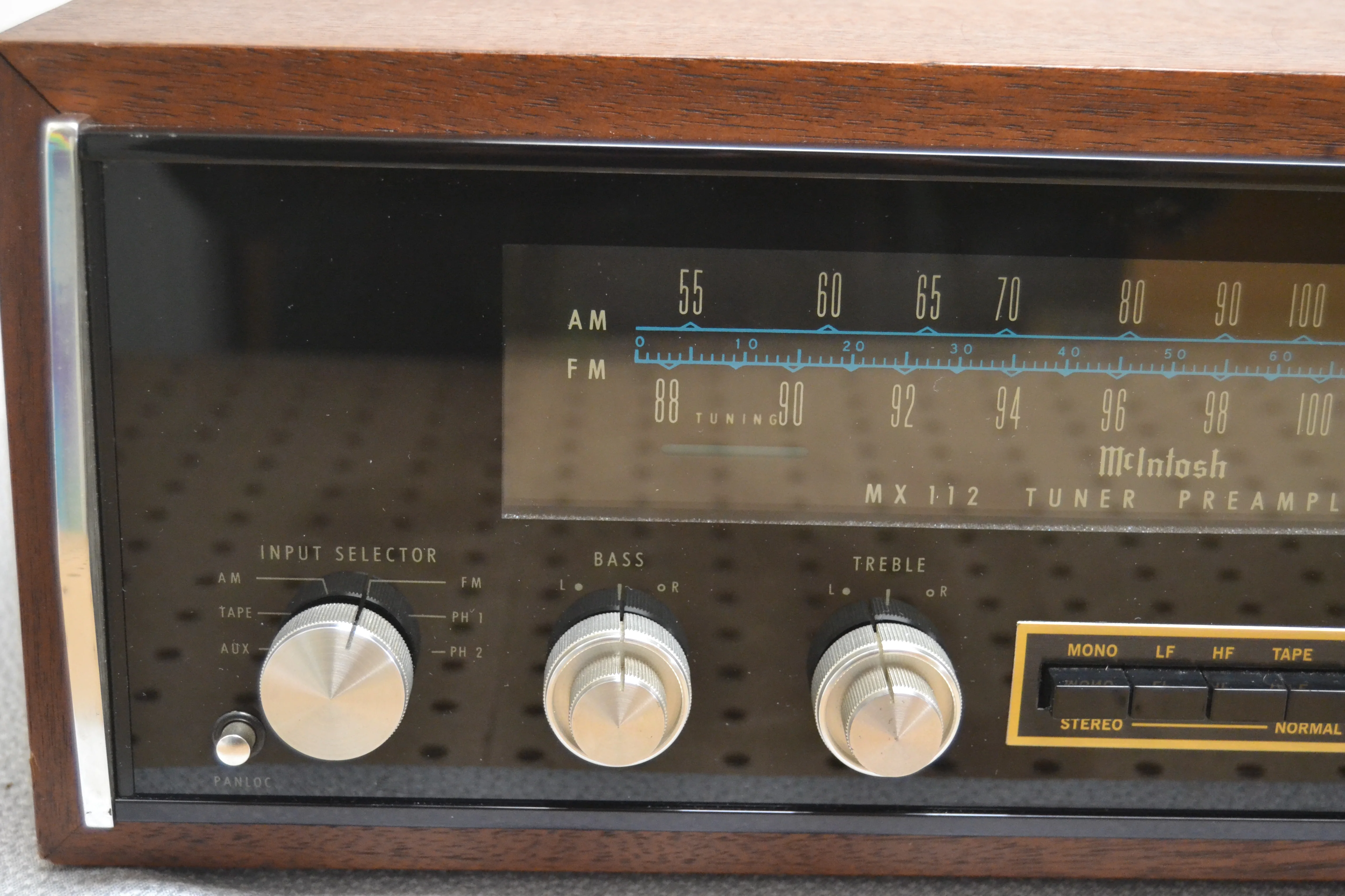 McIntosh MX112 Stereo Preamplifier and Tuner * Original Wood Case - Image 2