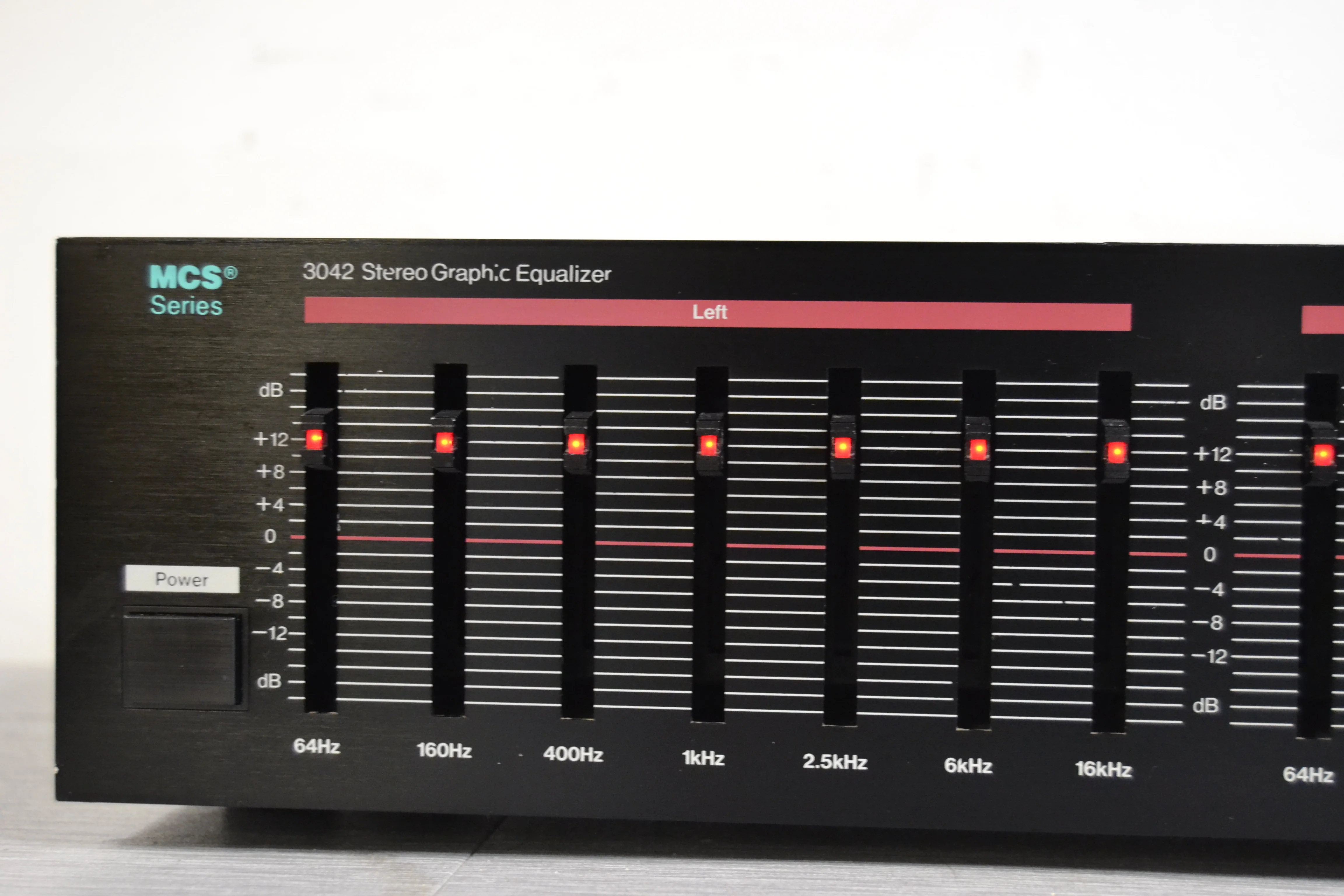 MCS 3042 Stereo Graphic Equalizer - Image 2