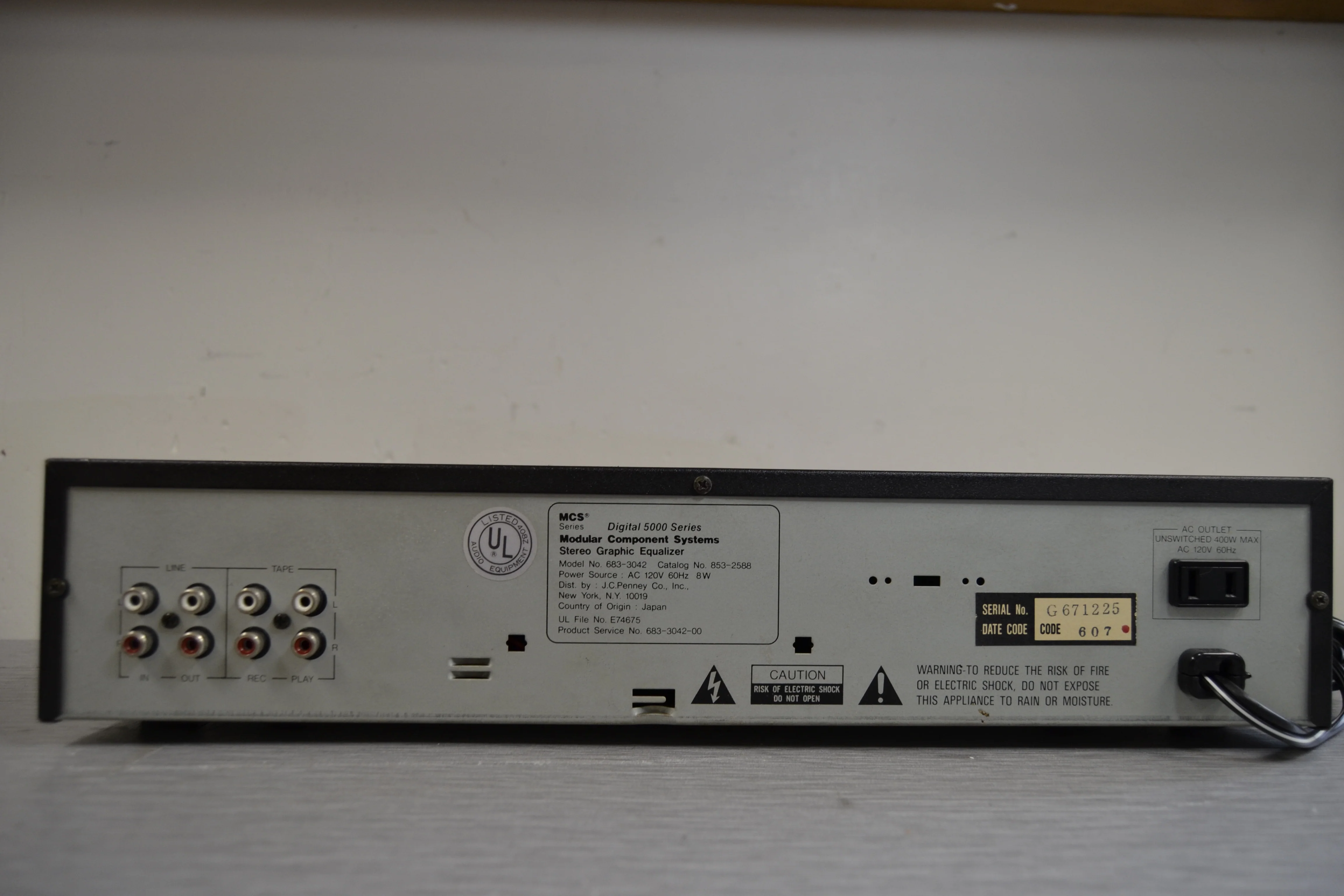 MCS 3042 Stereo Graphic Equalizer - Image 8
