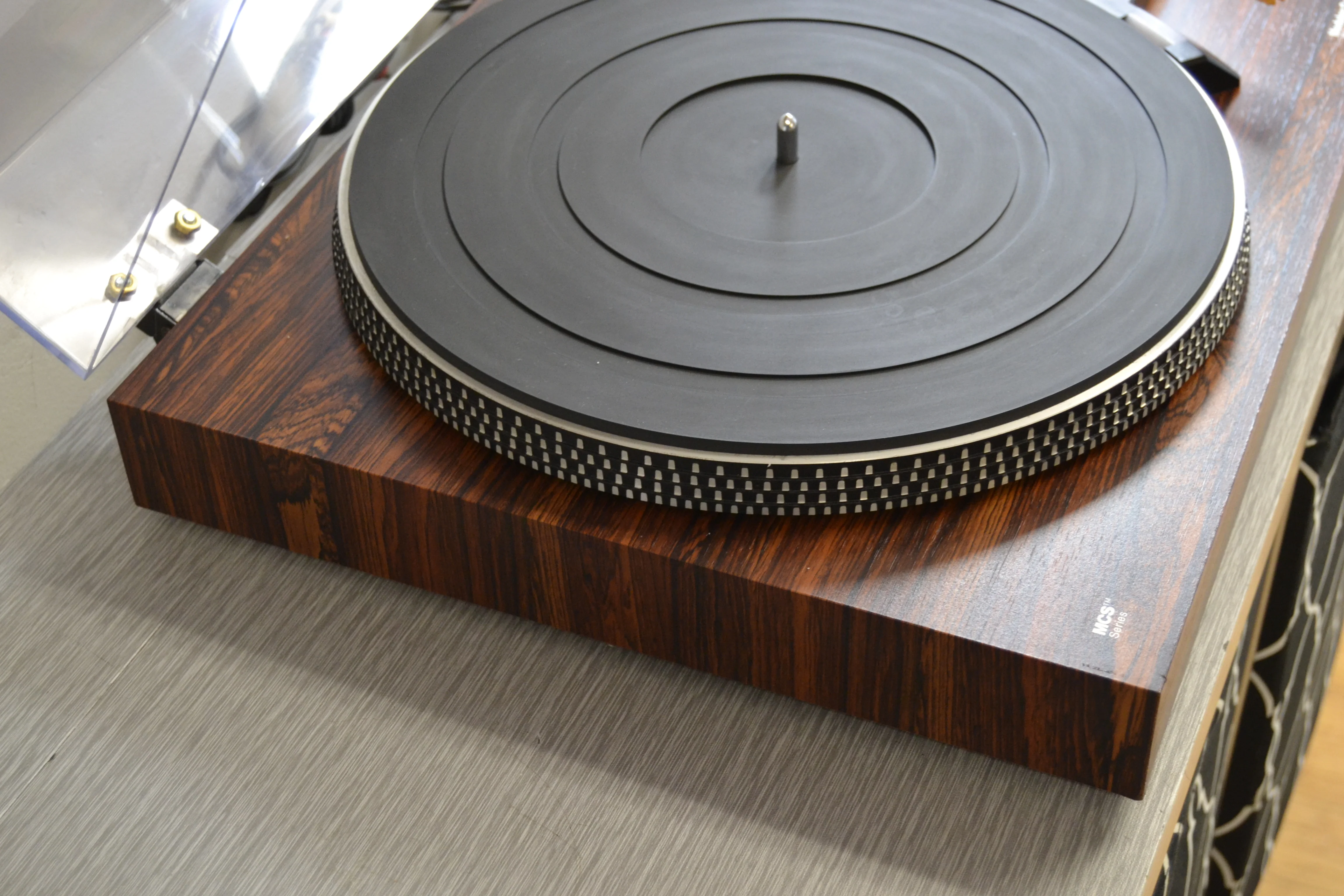 MCS 6502 Belt Drive Turntable - Image 9
