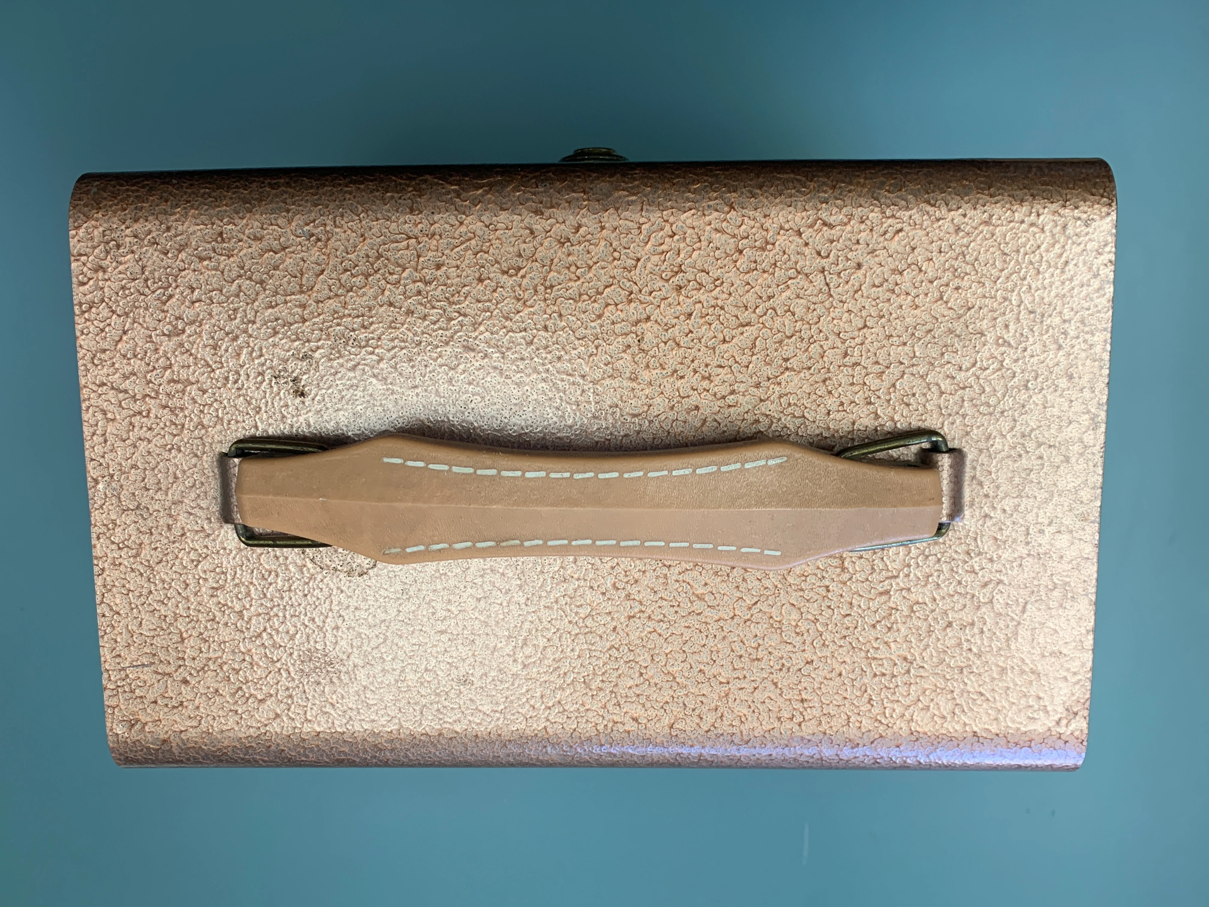 Metal 45 RPM Record Storage Carrying Case - Image 4