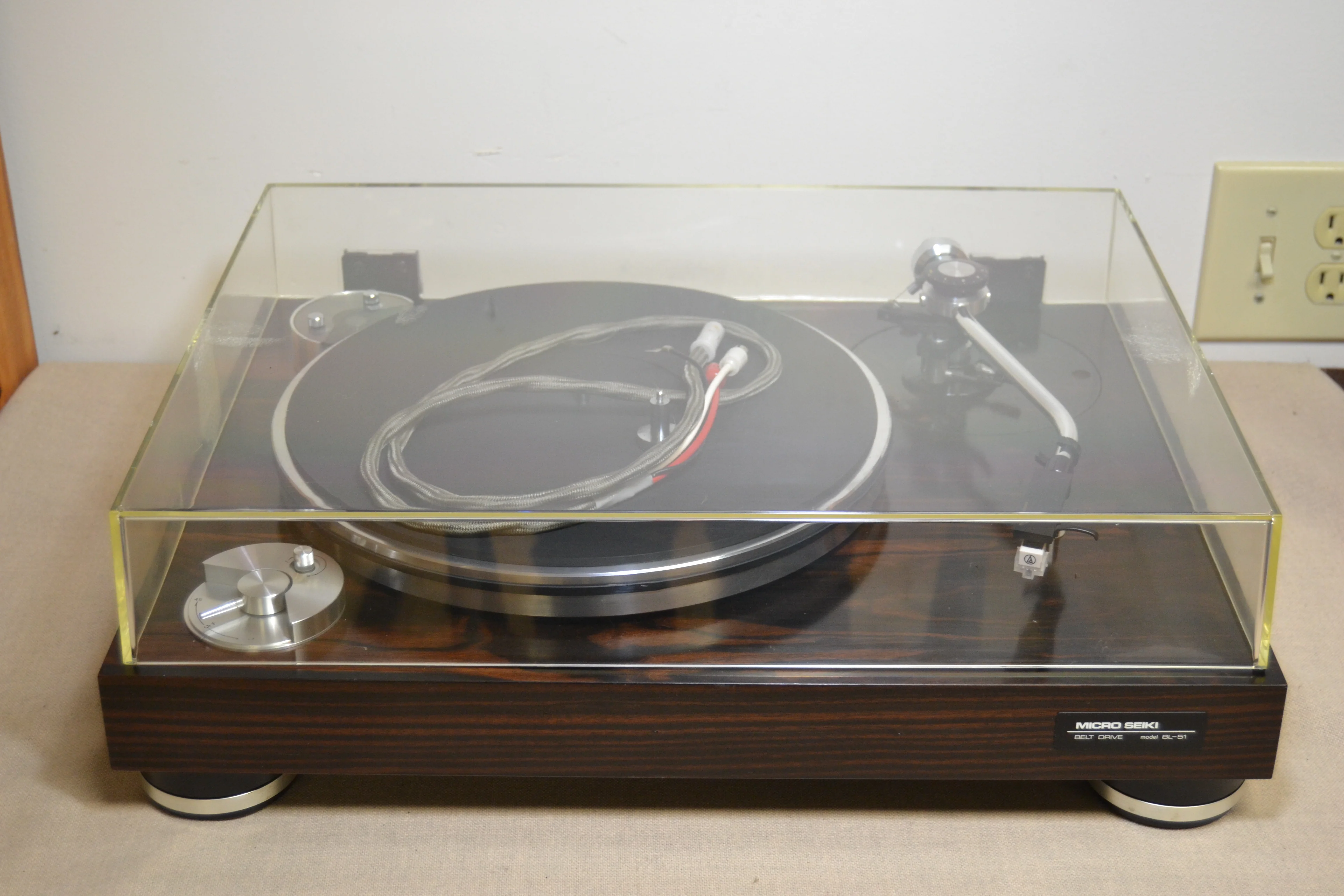 Micro Seiki BL-51 Belt Drive Turntable with Micro Seiki MA-101 MKII Tonearm - NEW AT3600 Cartridge - Image 2