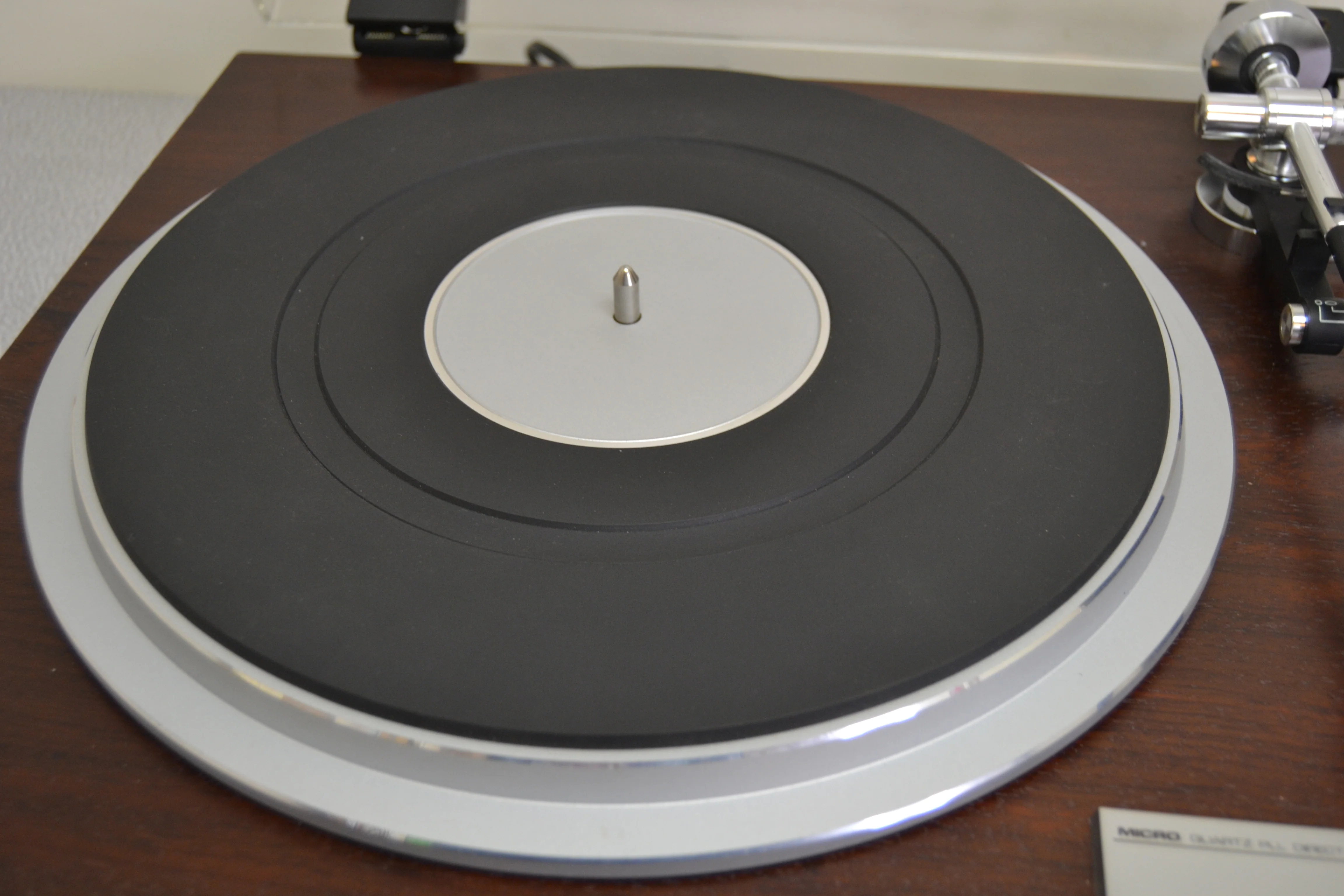 Micro Seiki DQ-3 Quartz-Locked PLL Direct-Drive Turntable - Image 7