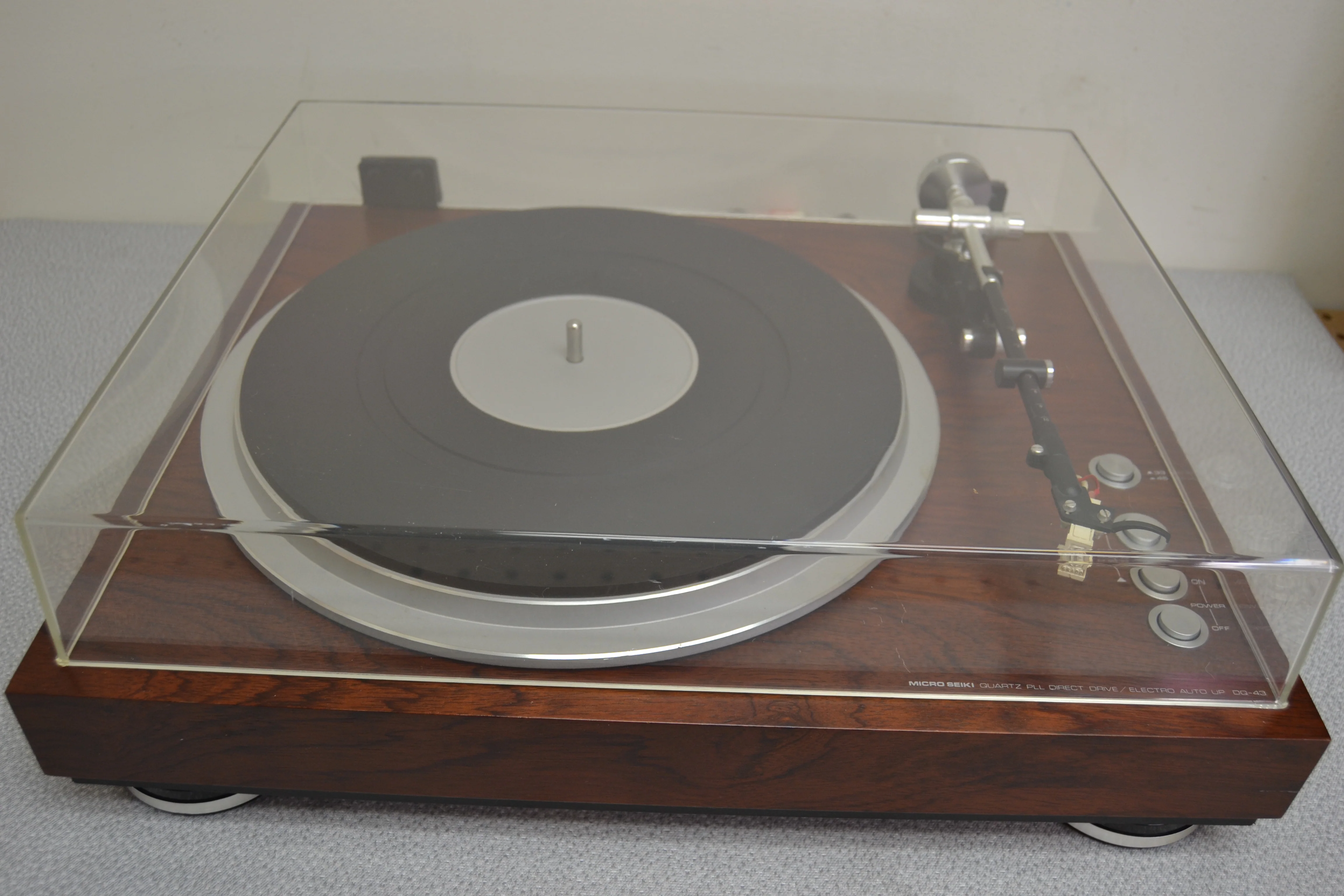 Micro Seiki DQ-43 Quartz-Locked PLL Direct-Drive Turntable - Image 11