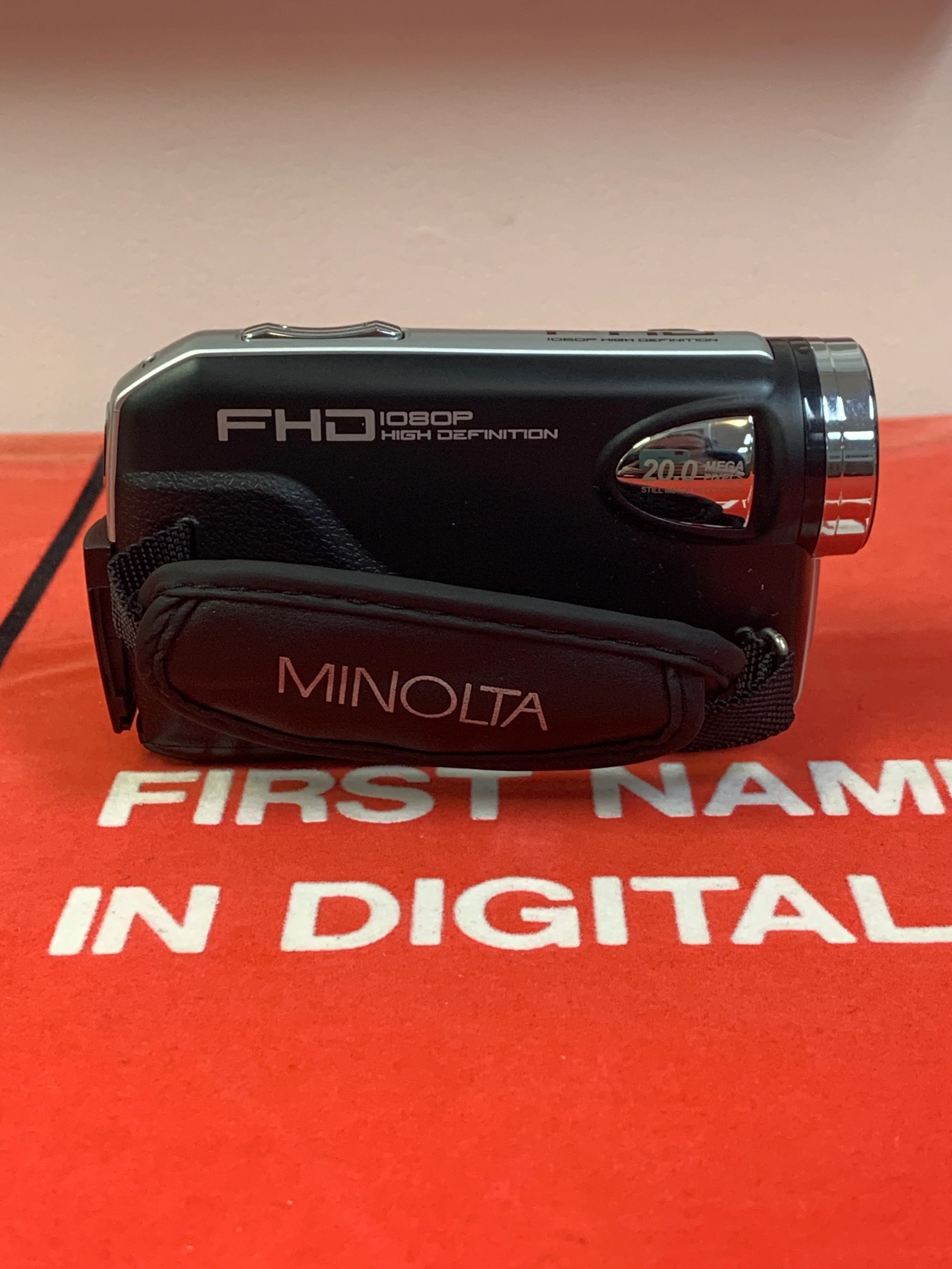 Minola MN50HD 20.0 MegaPixel Camera Recorder Camcorder /w Box and Instructions - Image 5