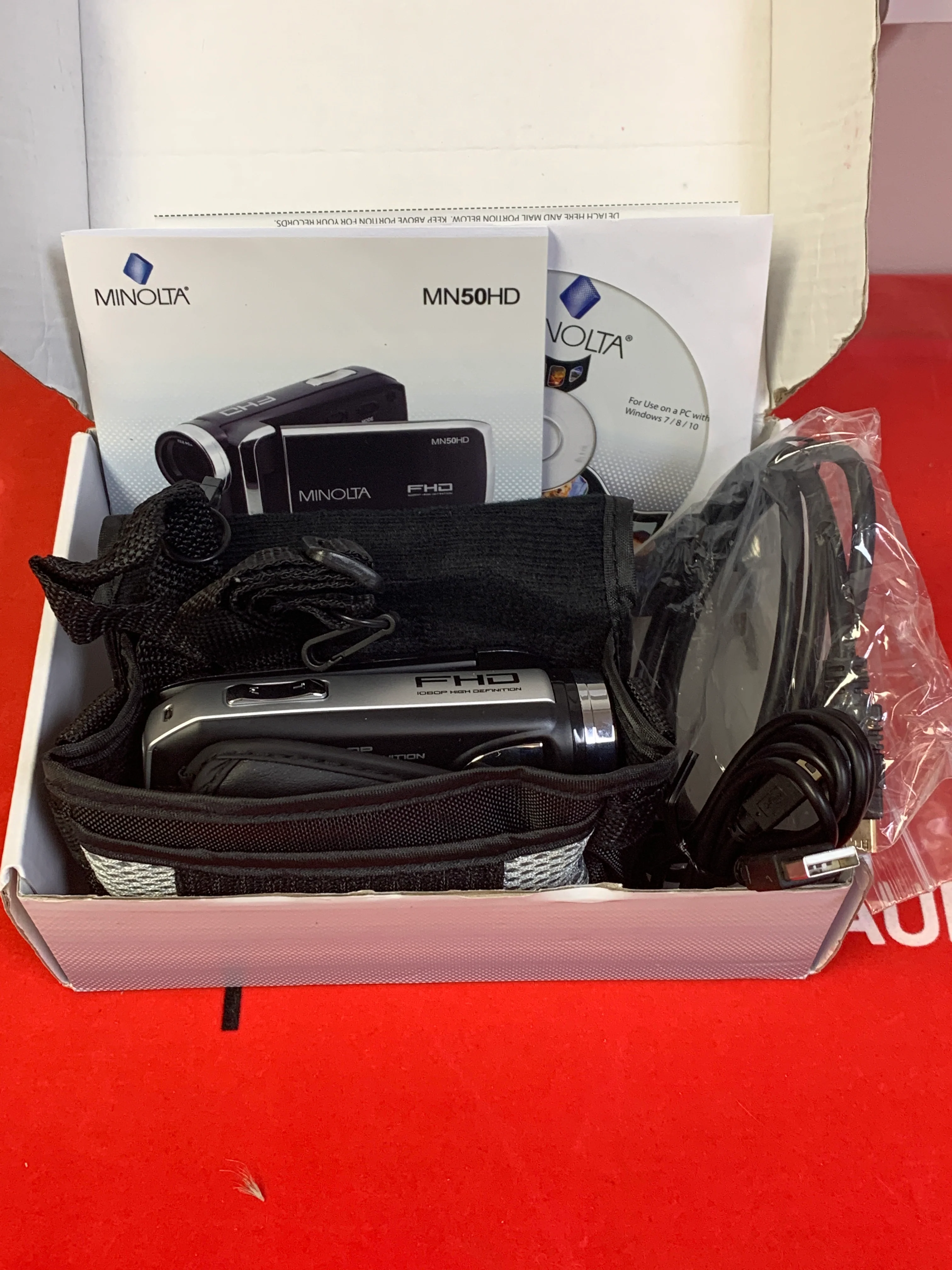 Minola MN50HD 20.0 MegaPixel Camera Recorder Camcorder /w Box and Instructions - Image 7