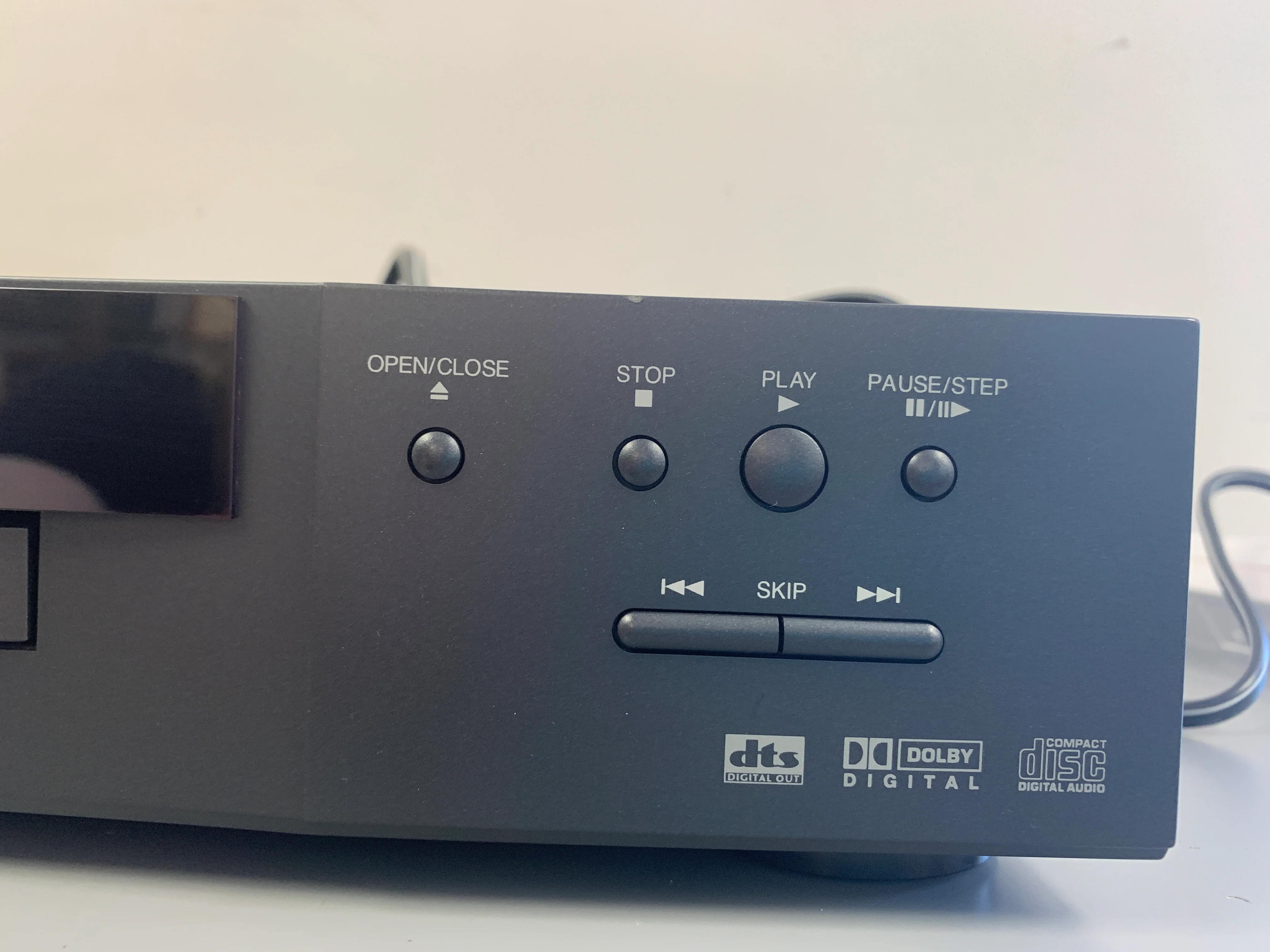 Mitsubishi DD-3000 DVD/CD Player - Image 4