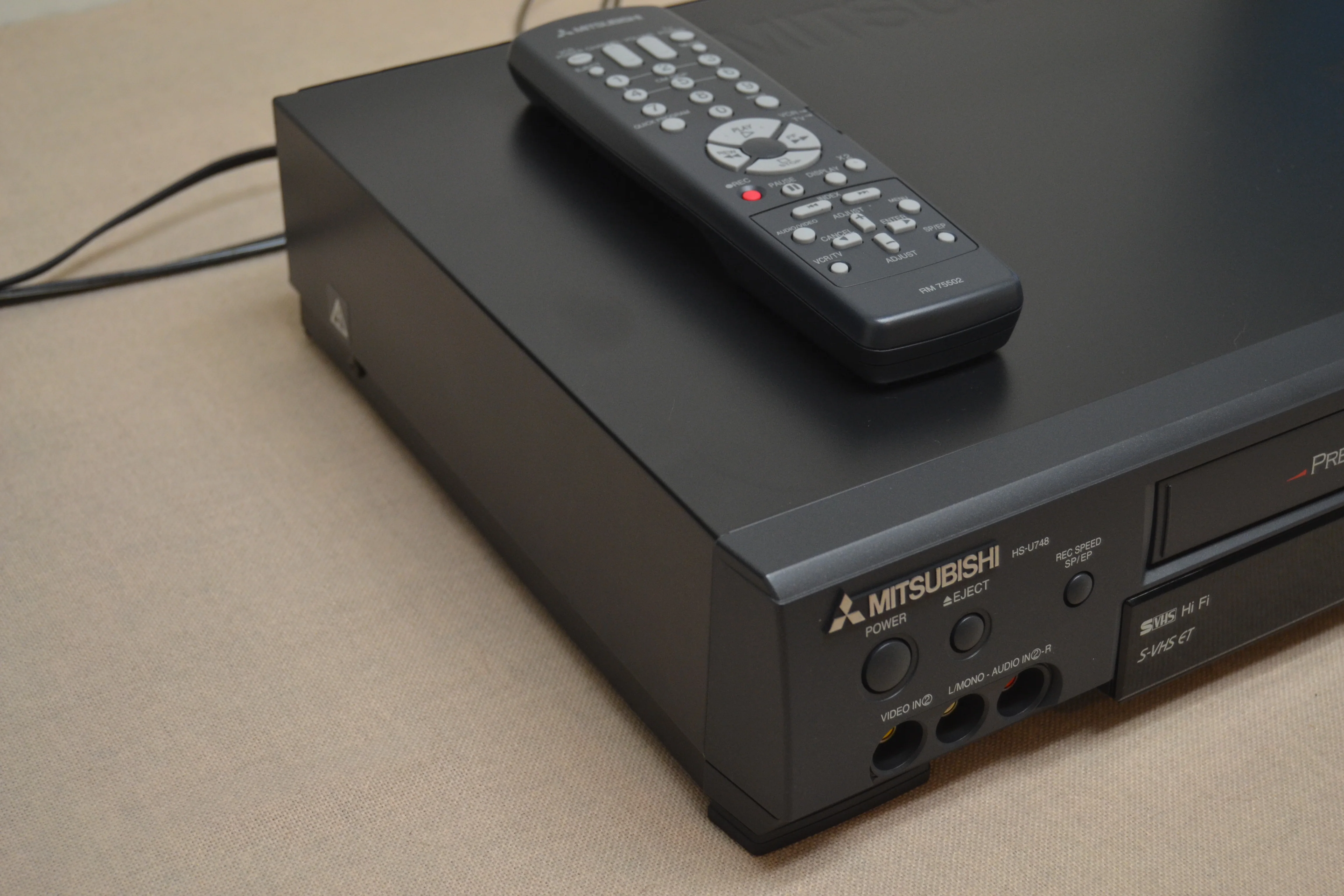 Mitsubishi HS-U748 S-VHS VCR * Remote - Image 7