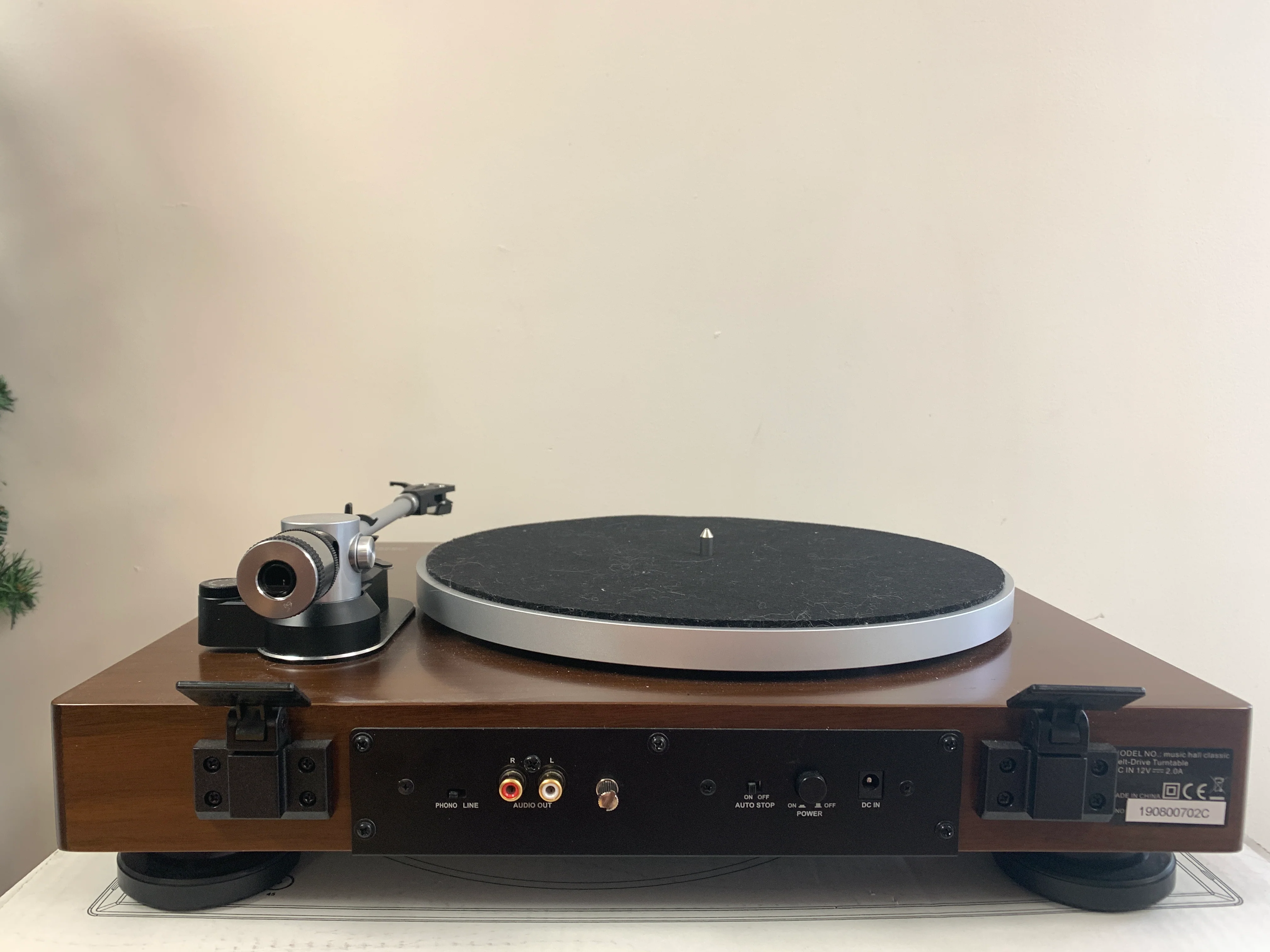 Music Hall Classic Turntable * box - Image 10