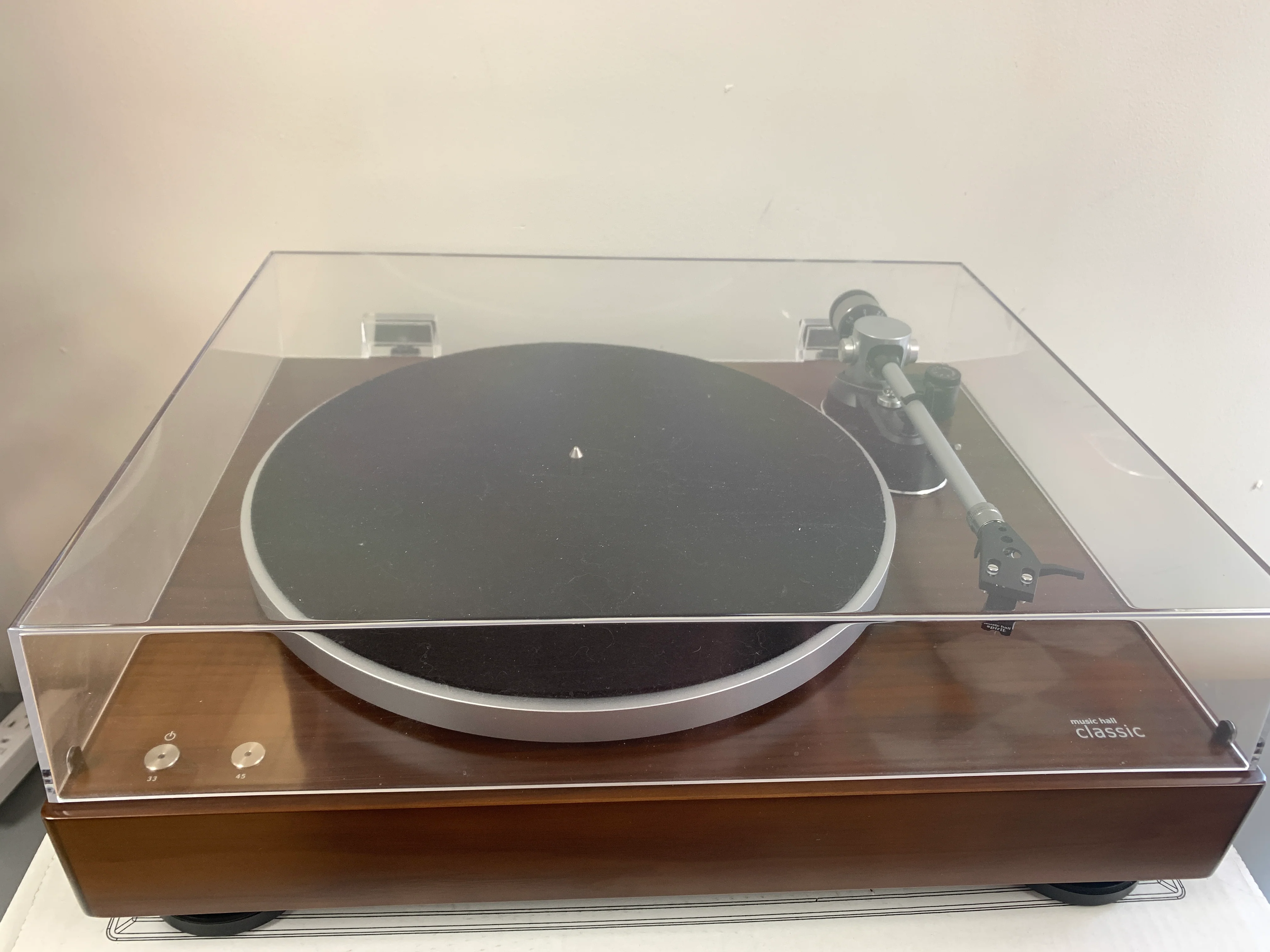 Music Hall Classic Turntable * box - Image 2