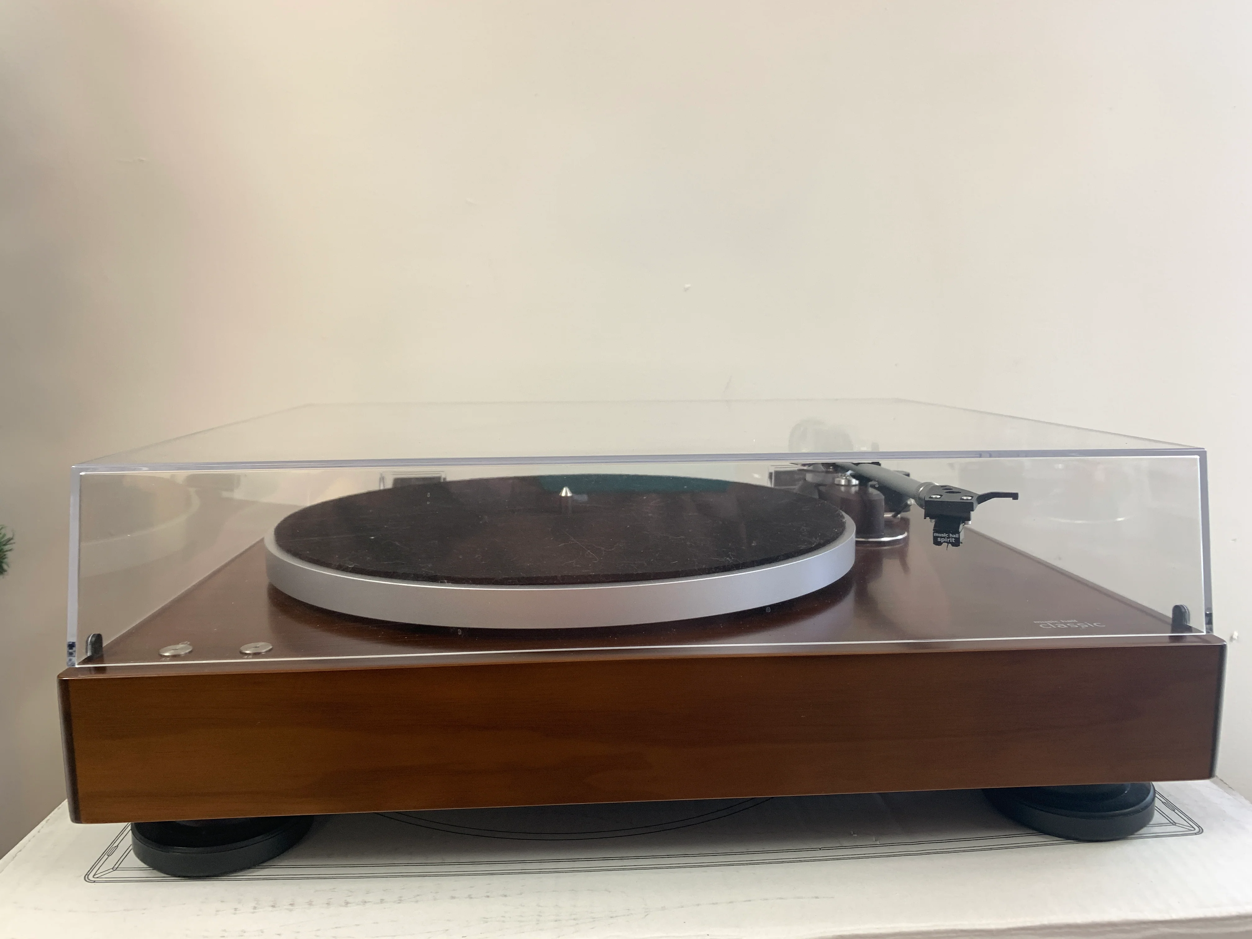 Music Hall Classic Turntable * box - Image 3