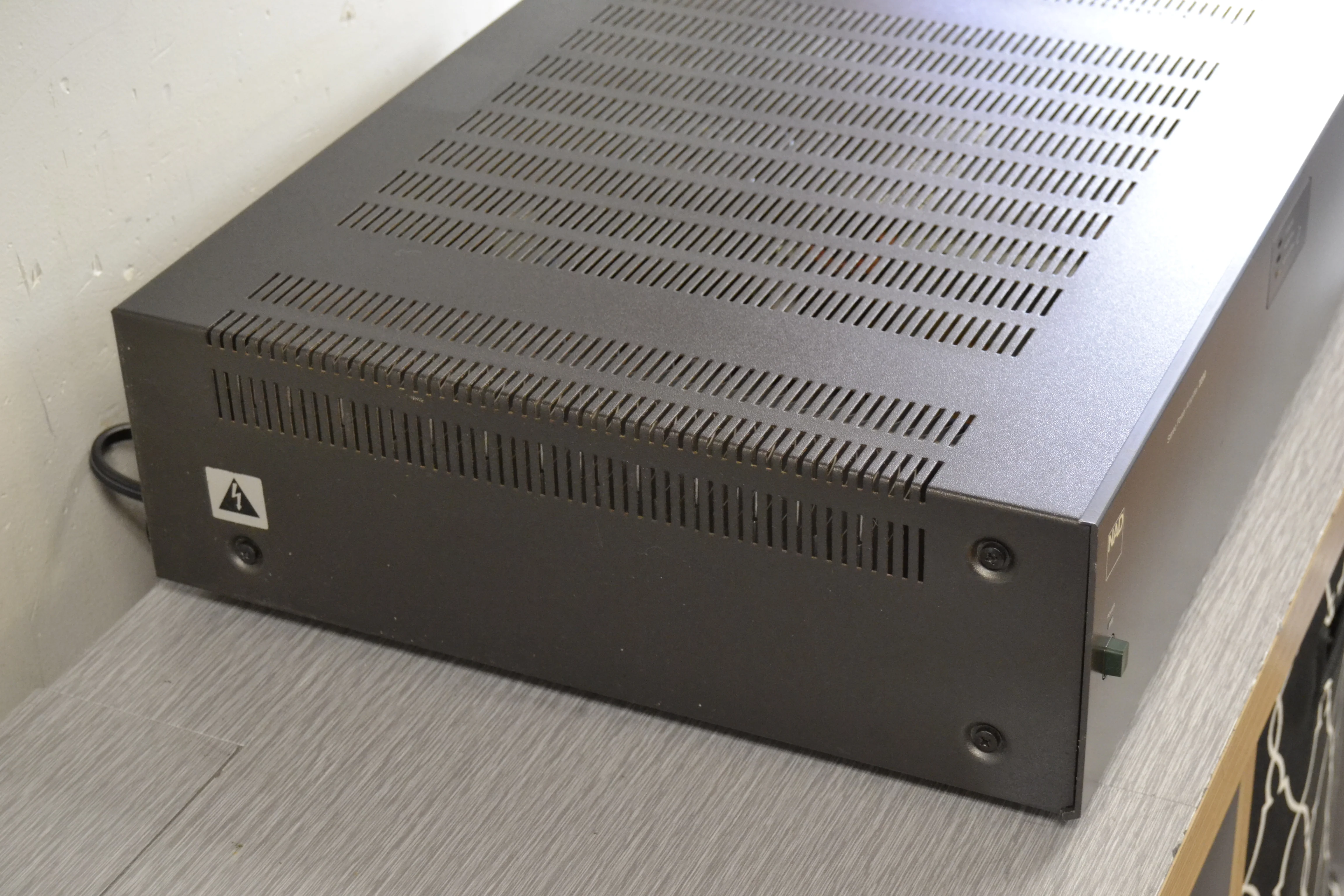 NAD 2200 Stereo Power Amplifier * 100W RMS - Image 5