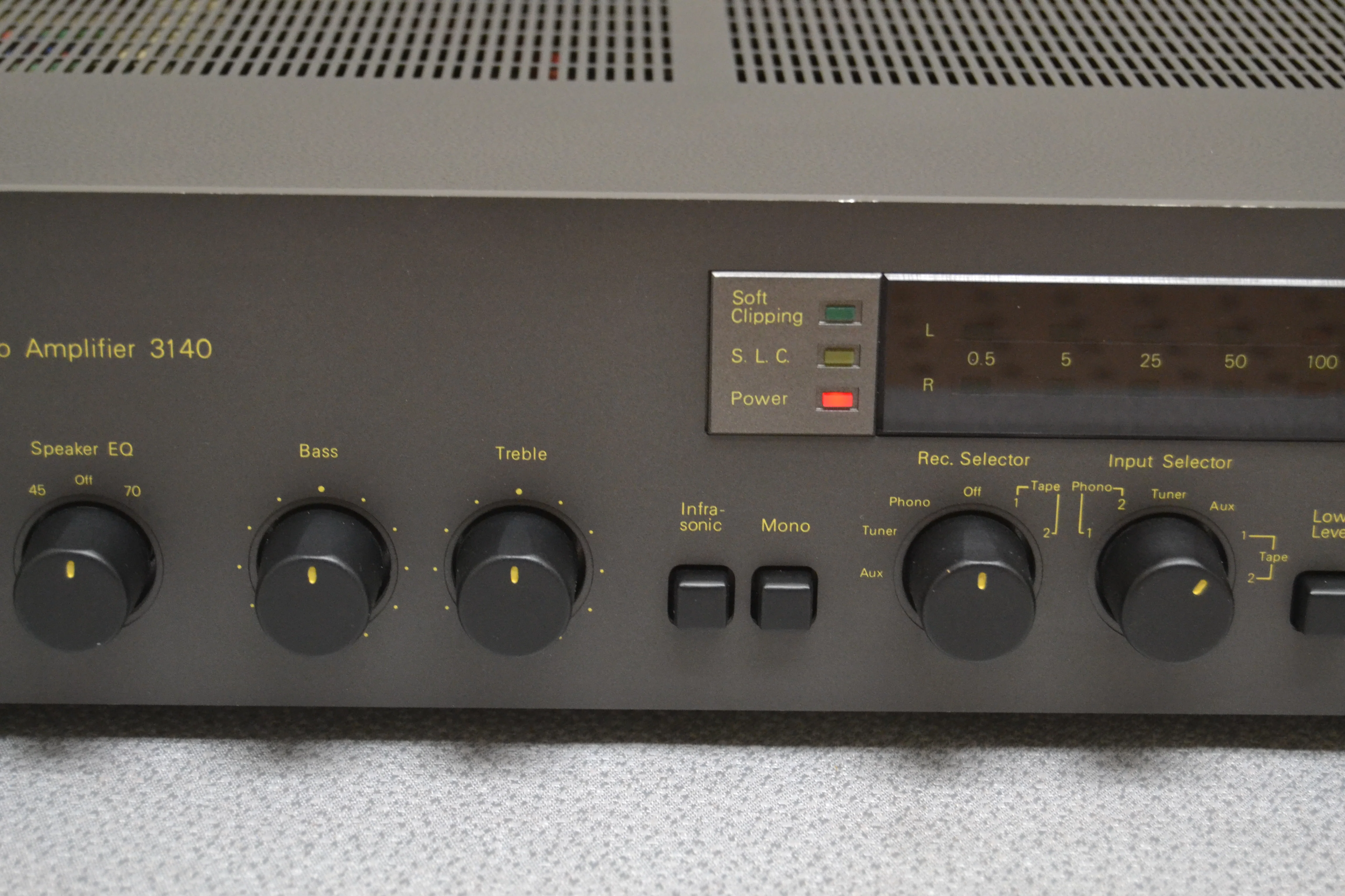 NAD 3140 Integrated Amplifier * 40W RMS * 1981 - Image 3