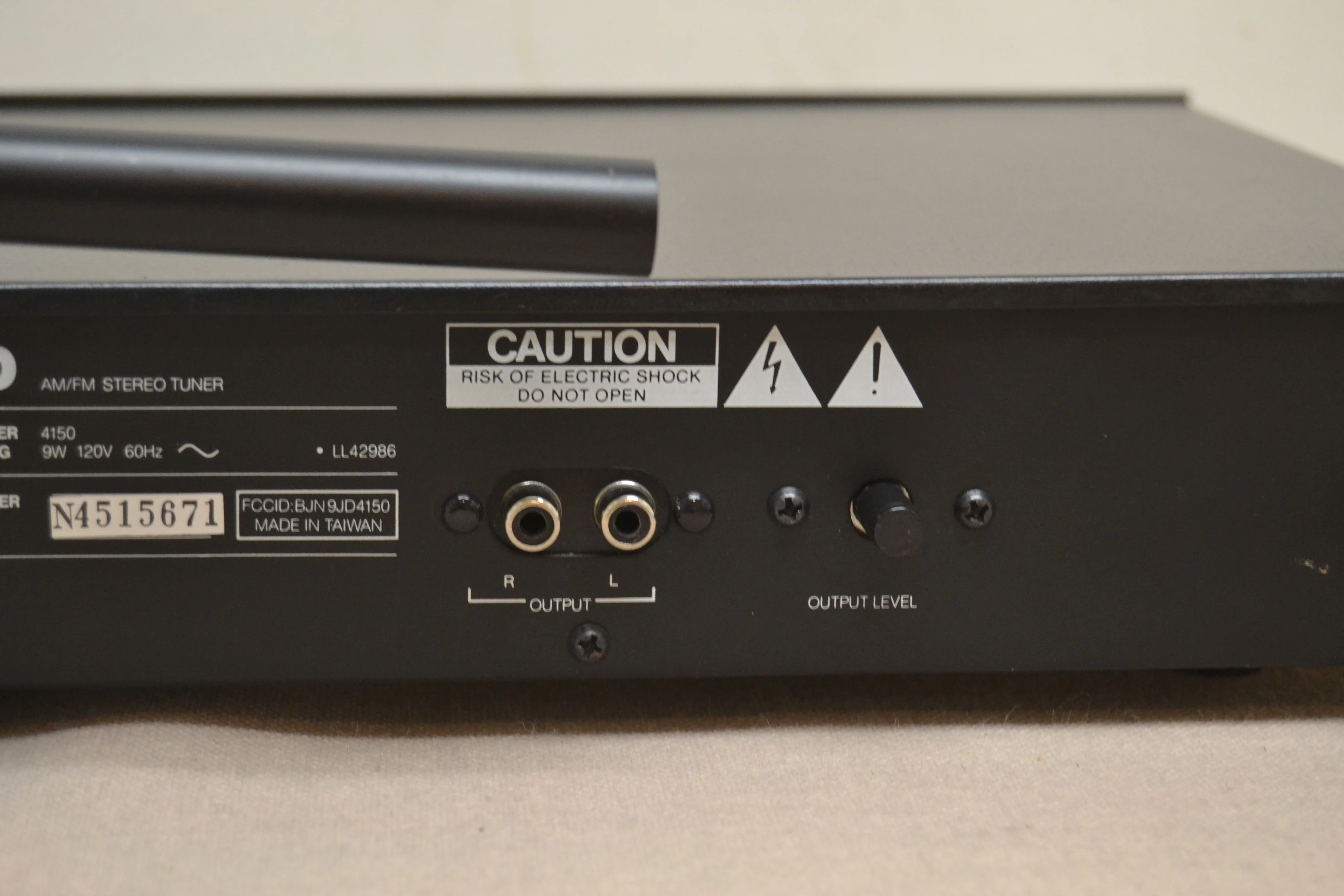 NAD 4150 Stereo Tuner - Image 12