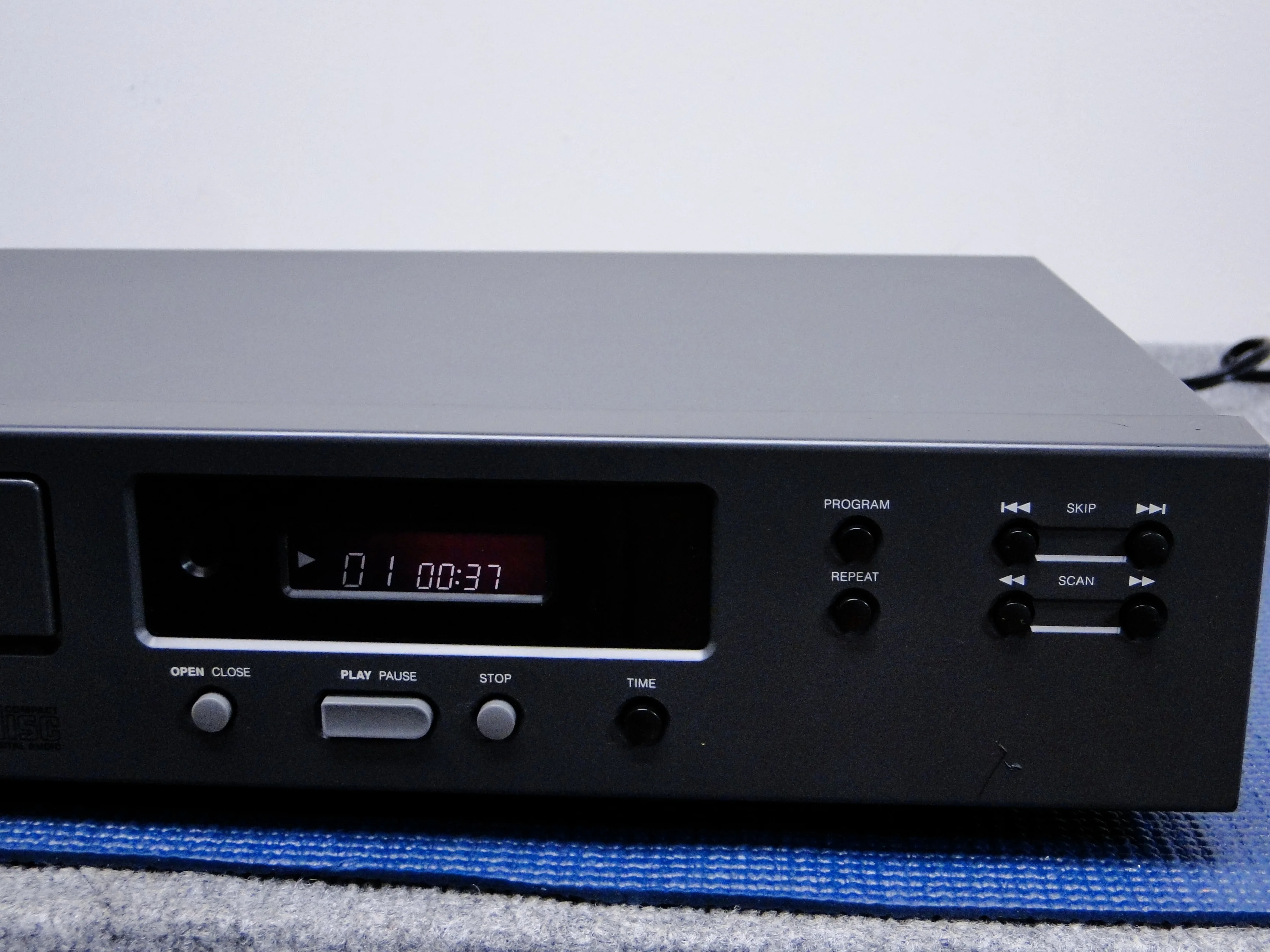 NAD 502 Single CD Player - Image 3