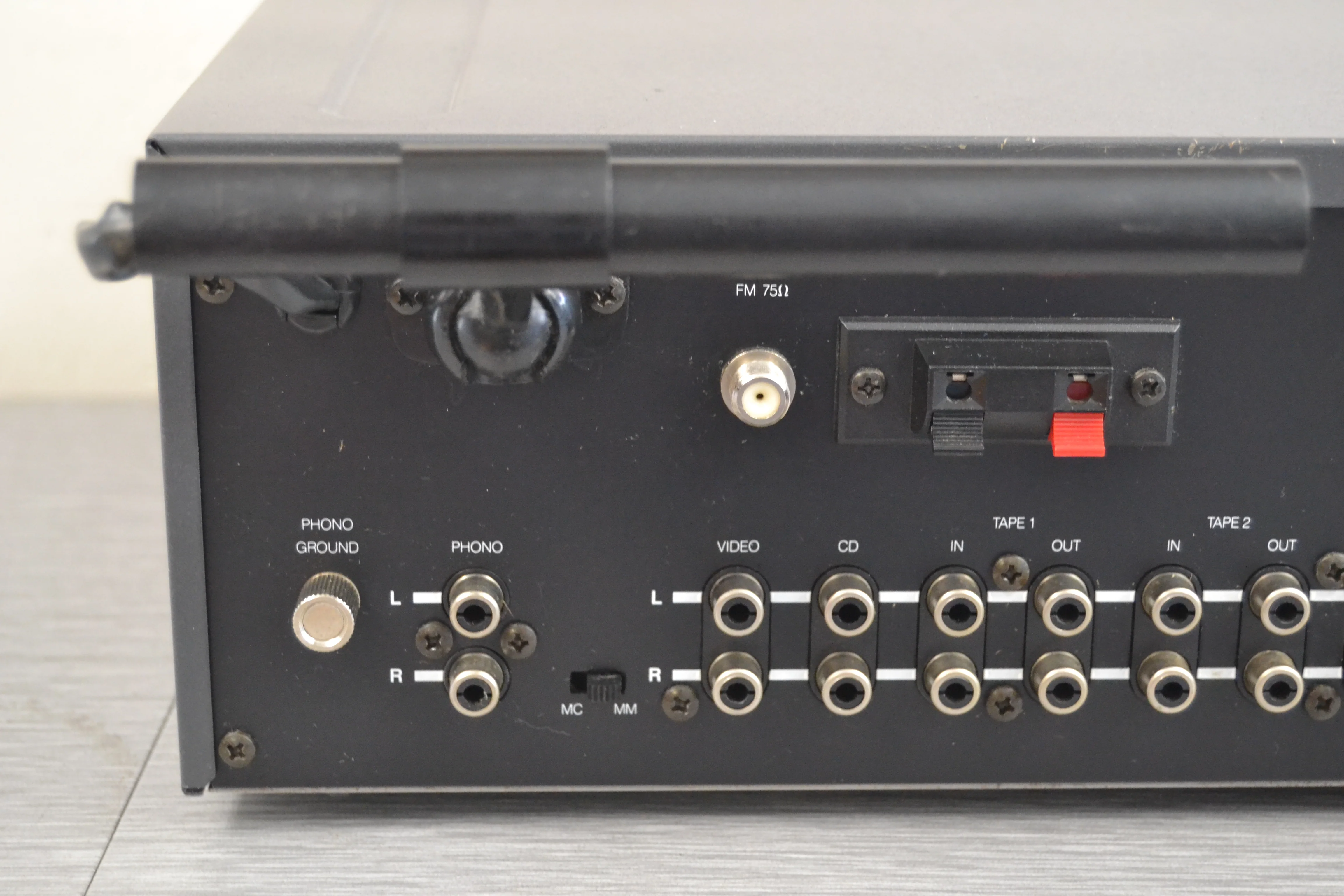 NAD Preamplifier Tuner 1700 - Image 9
