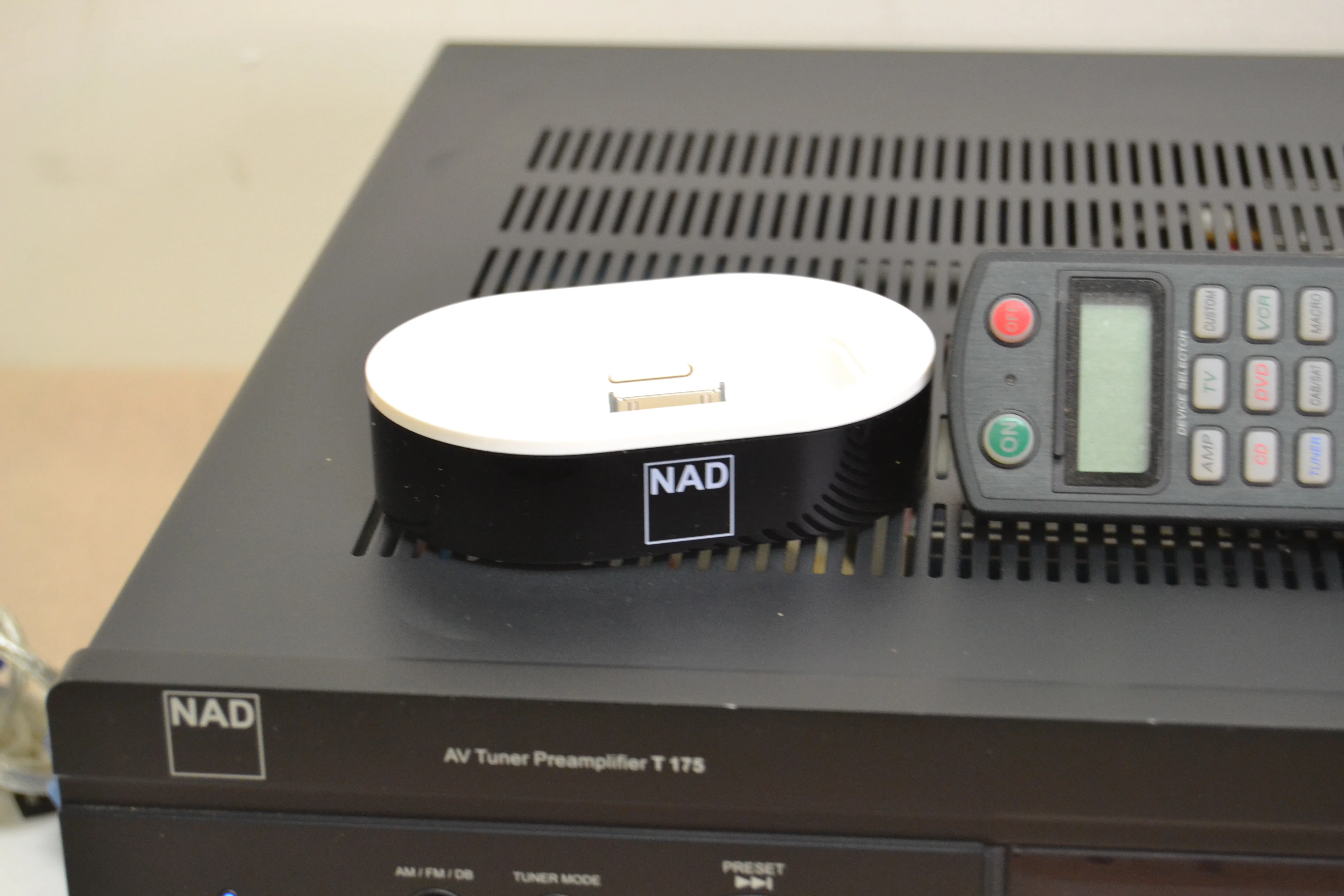 NAD T175 Stereo AV Tuner Preamplifier * Remote * Manual * Dock - Image 6