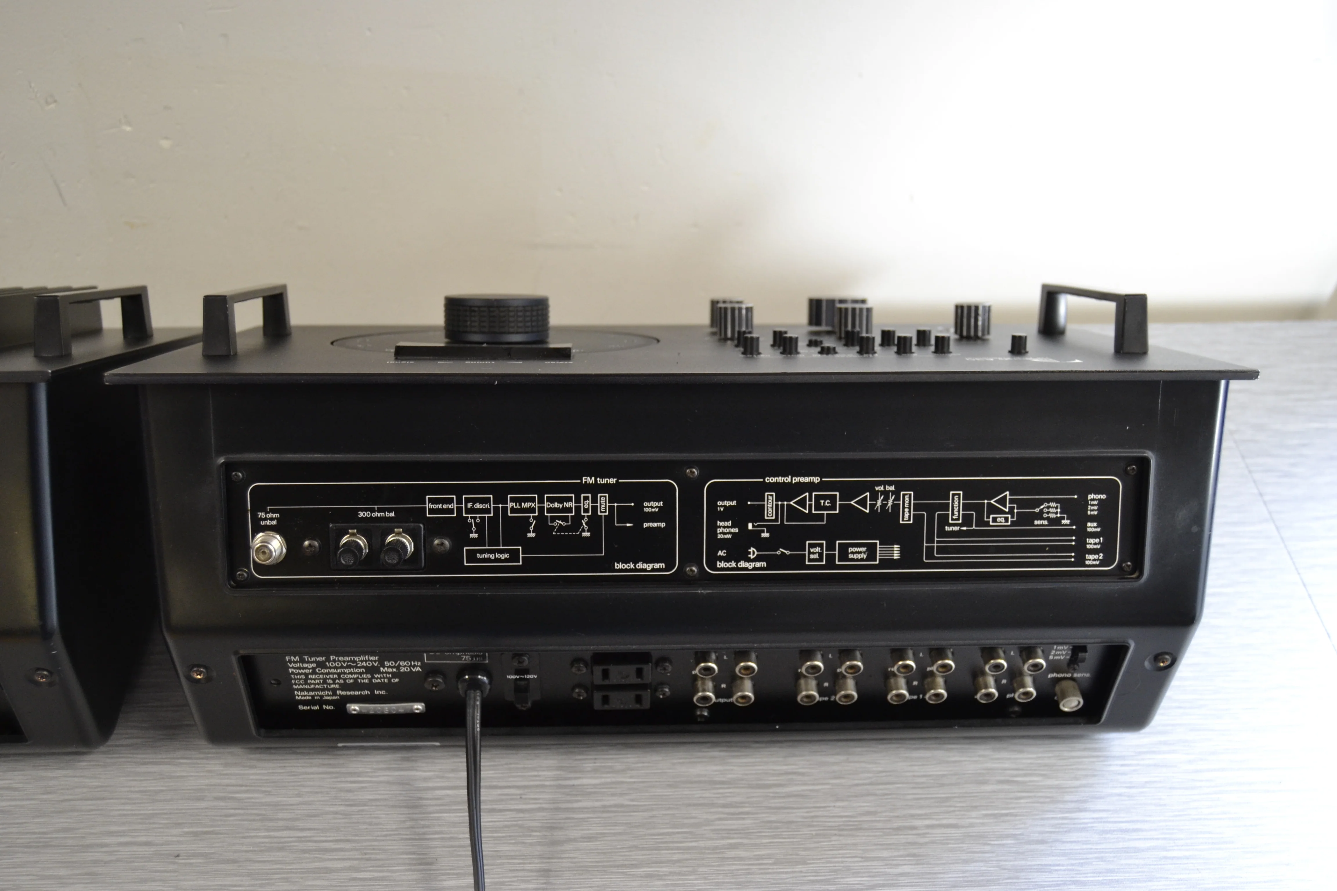 Nakamichi 620 and 630 Preamplifier/Tuner * Power Amplifier 100W RMS - Image 21