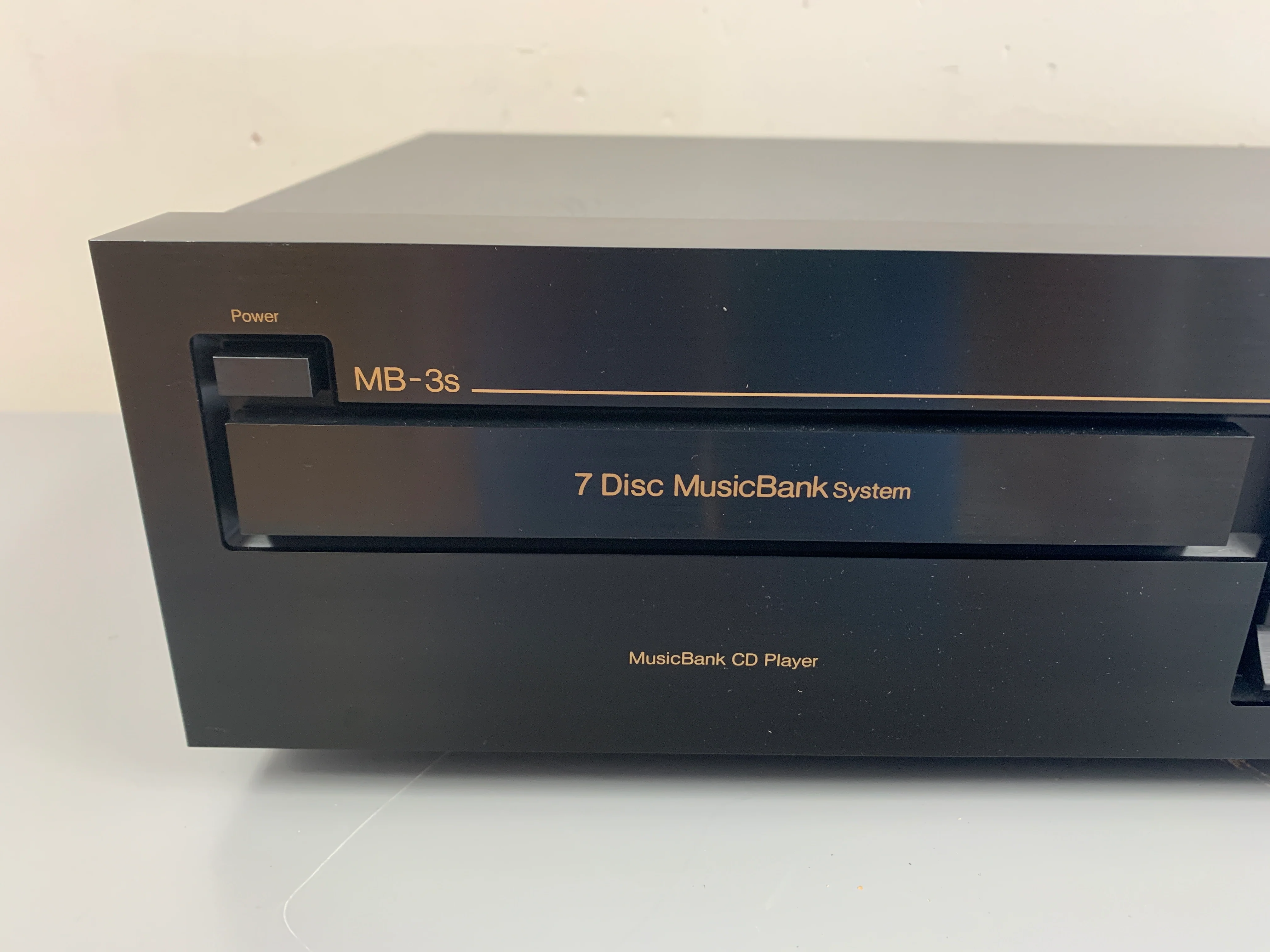 Nakamichi MB-3S Music Bank CD Player * 7 Discs - Image 2