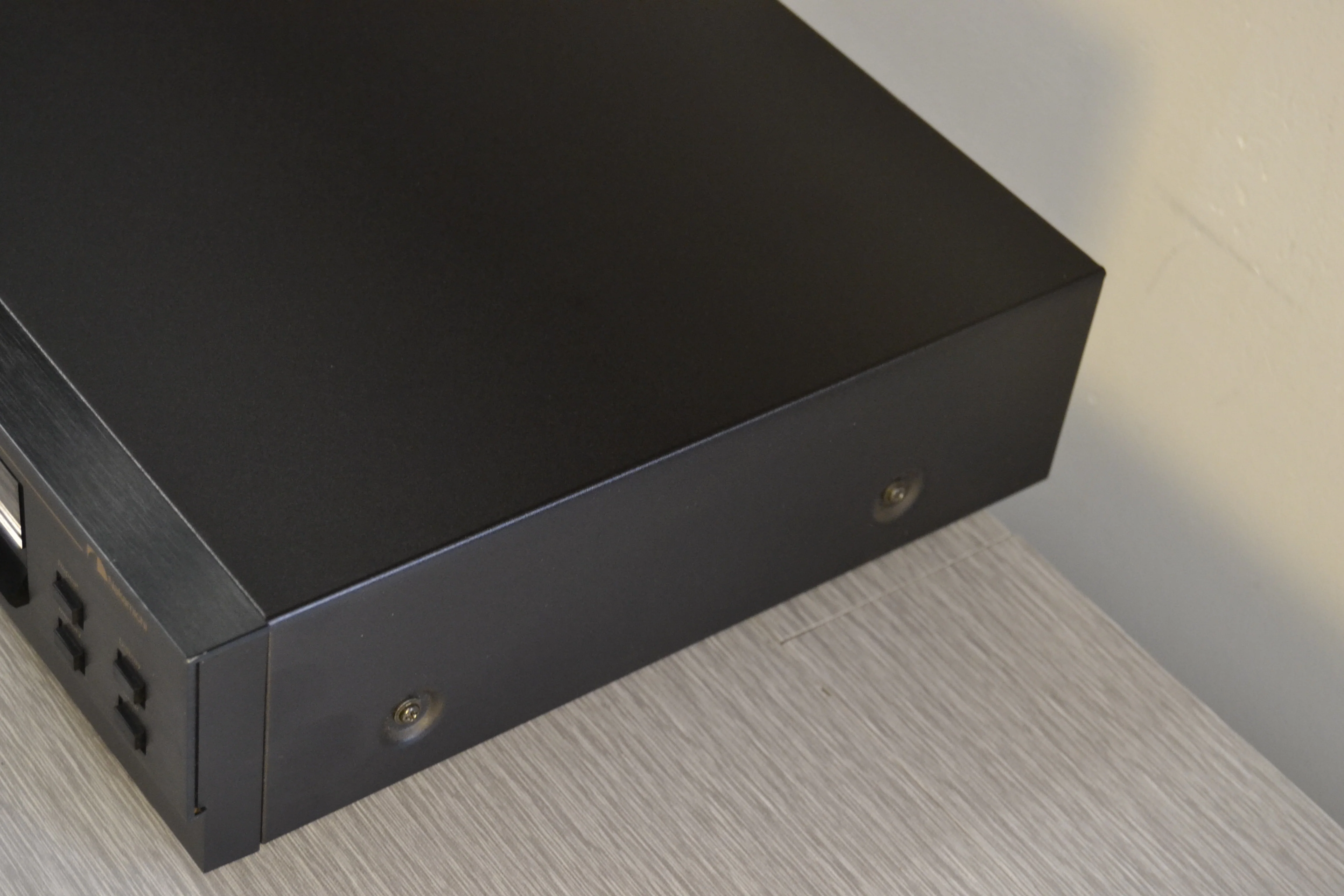 Nakamichi OMS-1A Single CD Player - Image 8