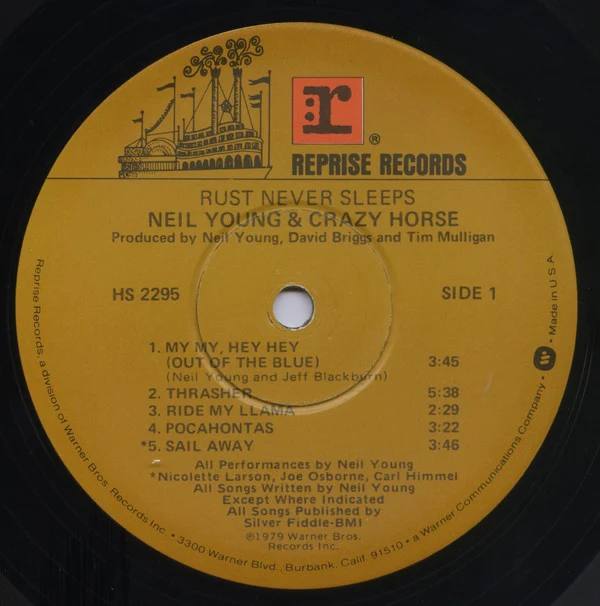 Neil Young & Crazy Horse - Rust Never Sleeps (LP, Album) (Very Good Plus (VG+)) - Image 3