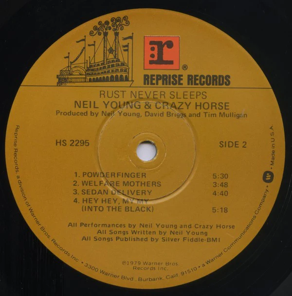 Neil Young & Crazy Horse - Rust Never Sleeps (LP, Album) (Very Good Plus (VG+)) - Image 4