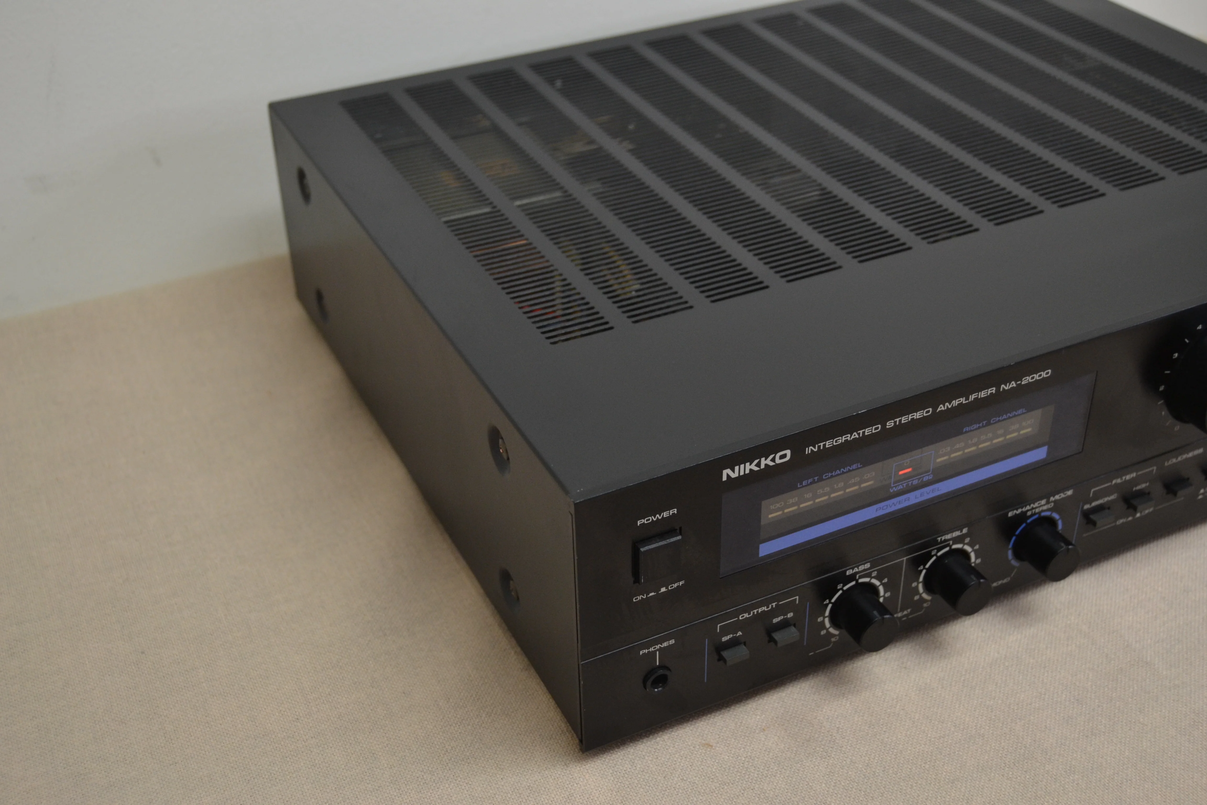 Nikko NA-2000 Stereo Integrated Amplifier * 100W RMS * 1984 - Image 9