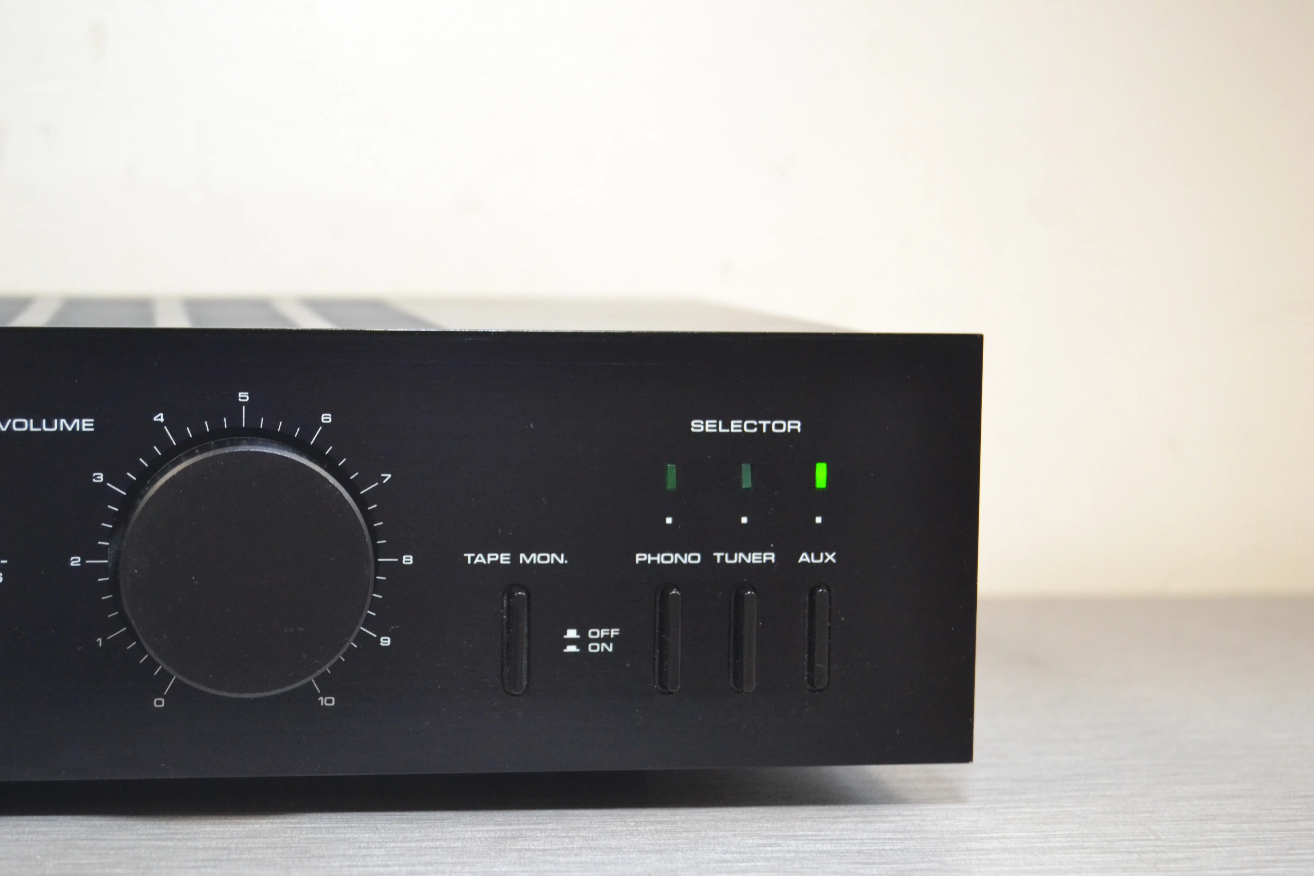 Nikko NA-590 Stereo Integrated Amplifier * 35W RMS * 1980 - Image 7