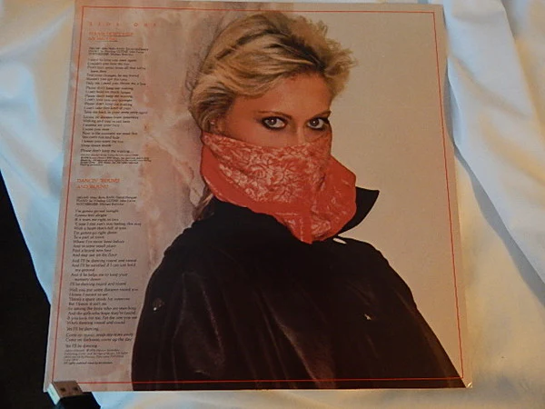 Olivia Newton-John - Totally Hot (LP, Album) (Very Good (VG)) - Image 4
