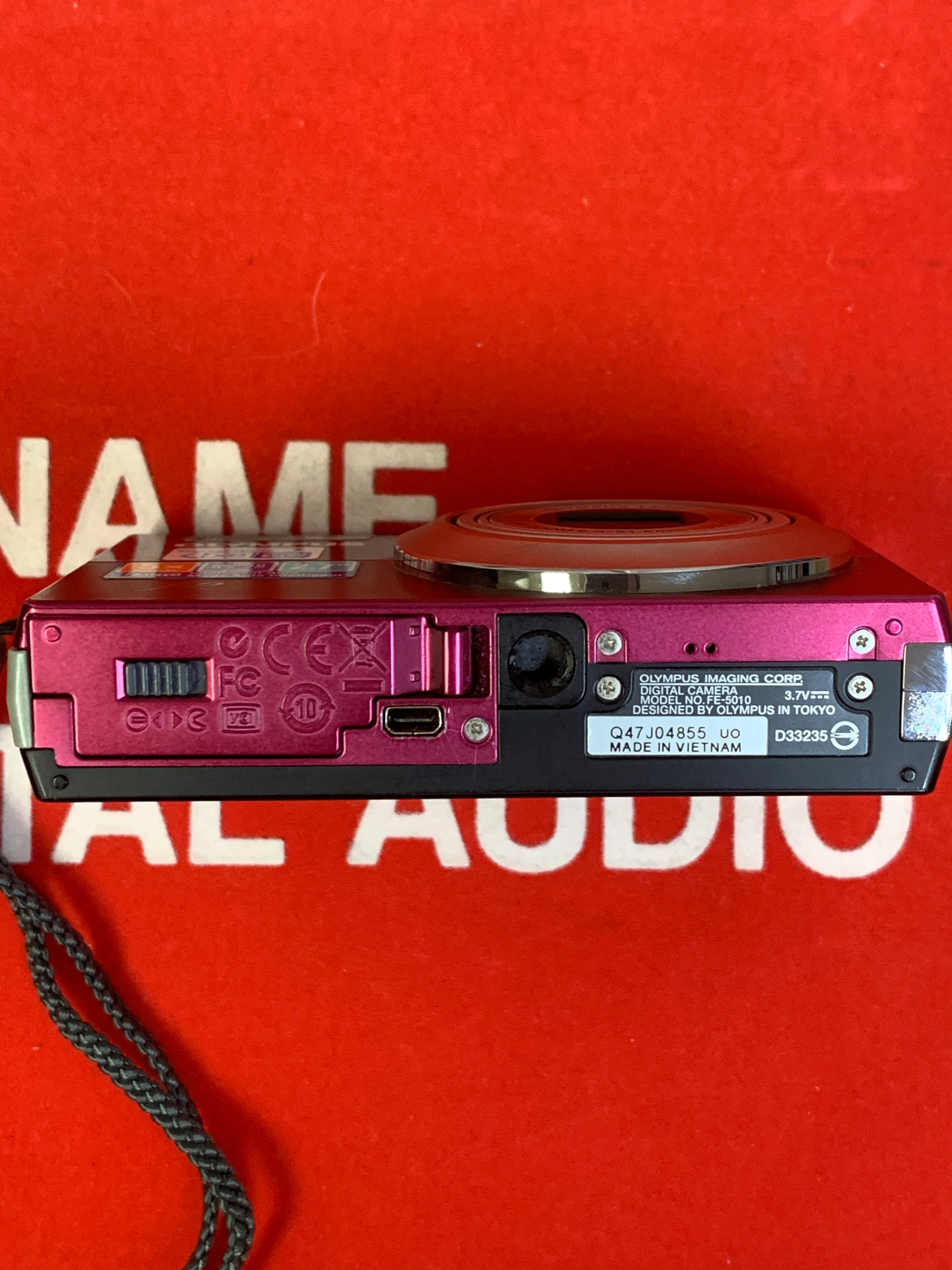 Olympus FE-5010 Red / Plum Digital Camera w/ Box, Instructions & Carrying Case - Image 5