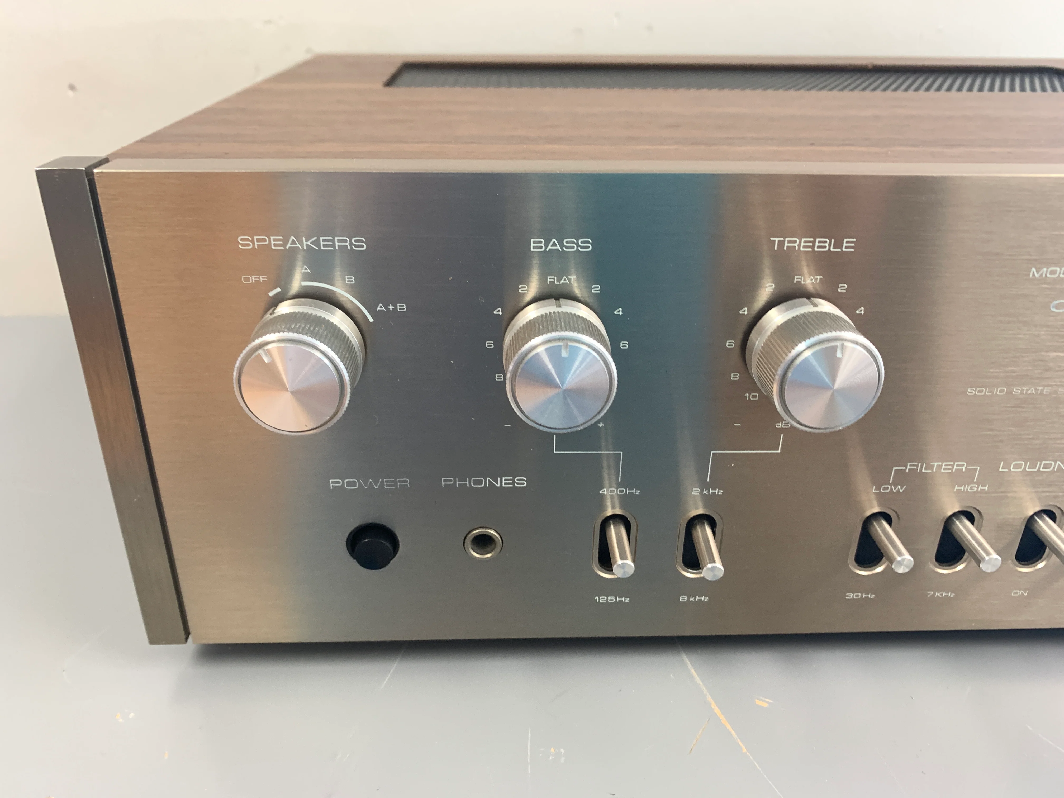 Onkyo A7055 Stereo Integrated Amplifier - Image 2